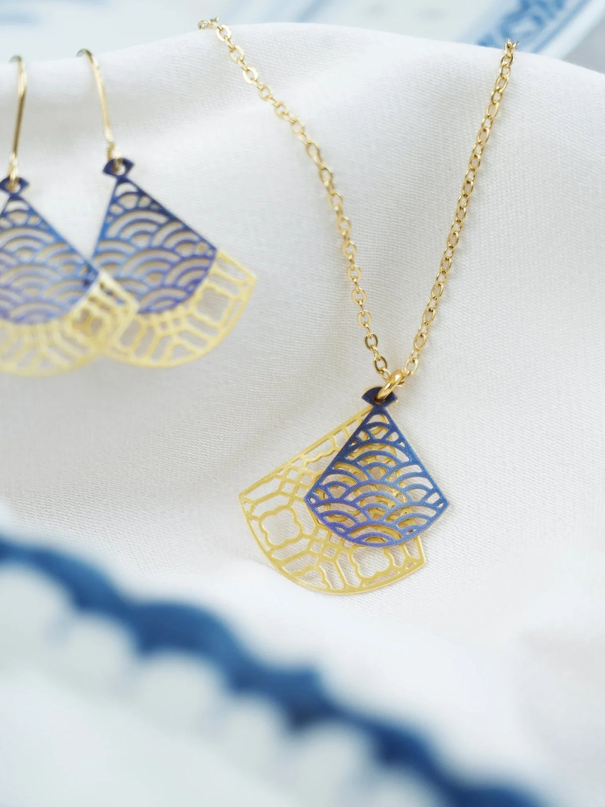 EMBRACE JEWELLERY | Fan Necklace