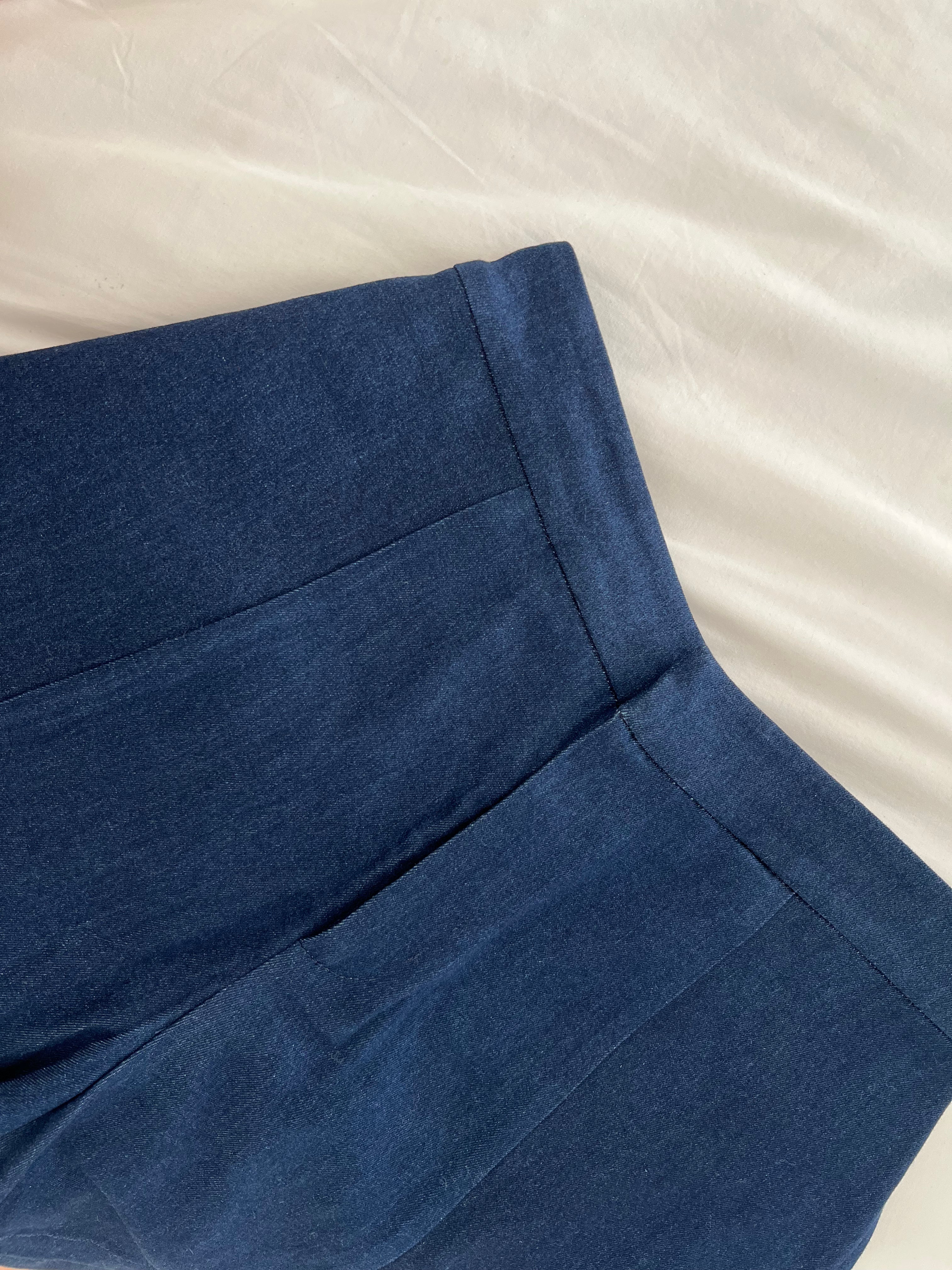 OLIVE BASICS | Joanna Expandable Pocket Shorts - Denim