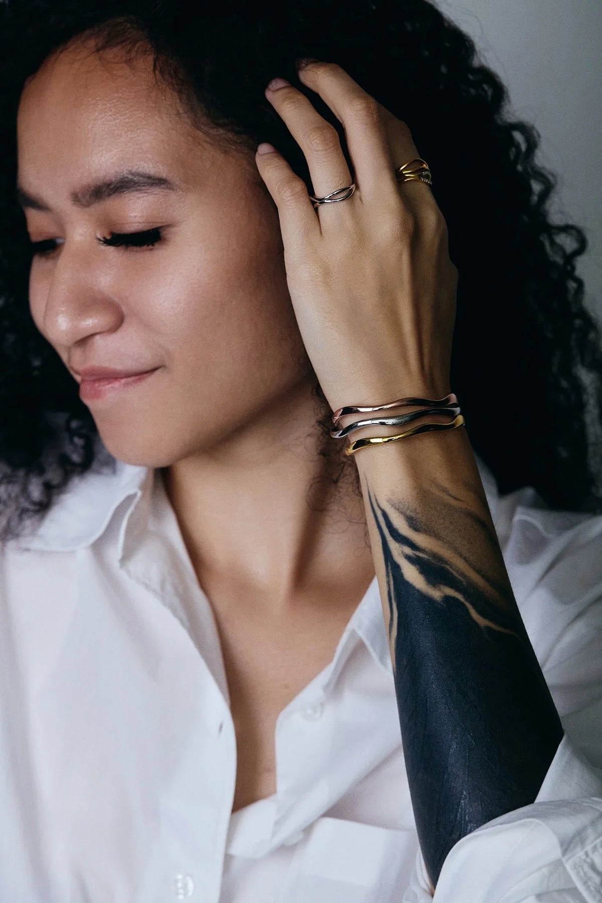 RINA LEE | Flow Single Cuff Bracelet