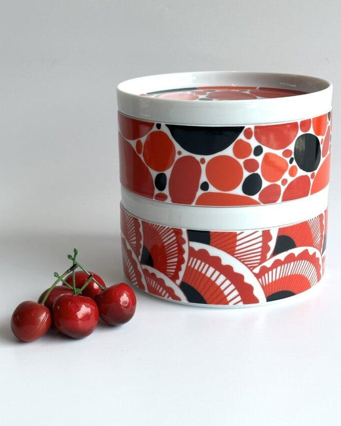 THE ART FACULTY | Scandi RED Tiffin