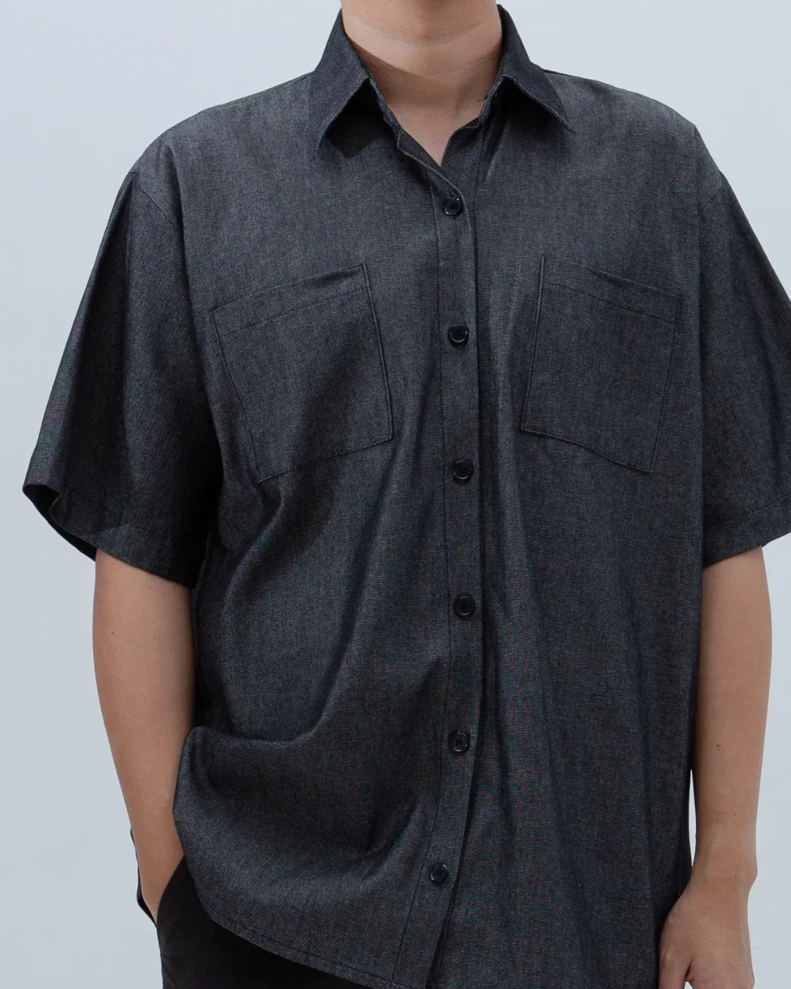 SAERO COLLECTIVE | Denim Short Sleeve Shirt | Black