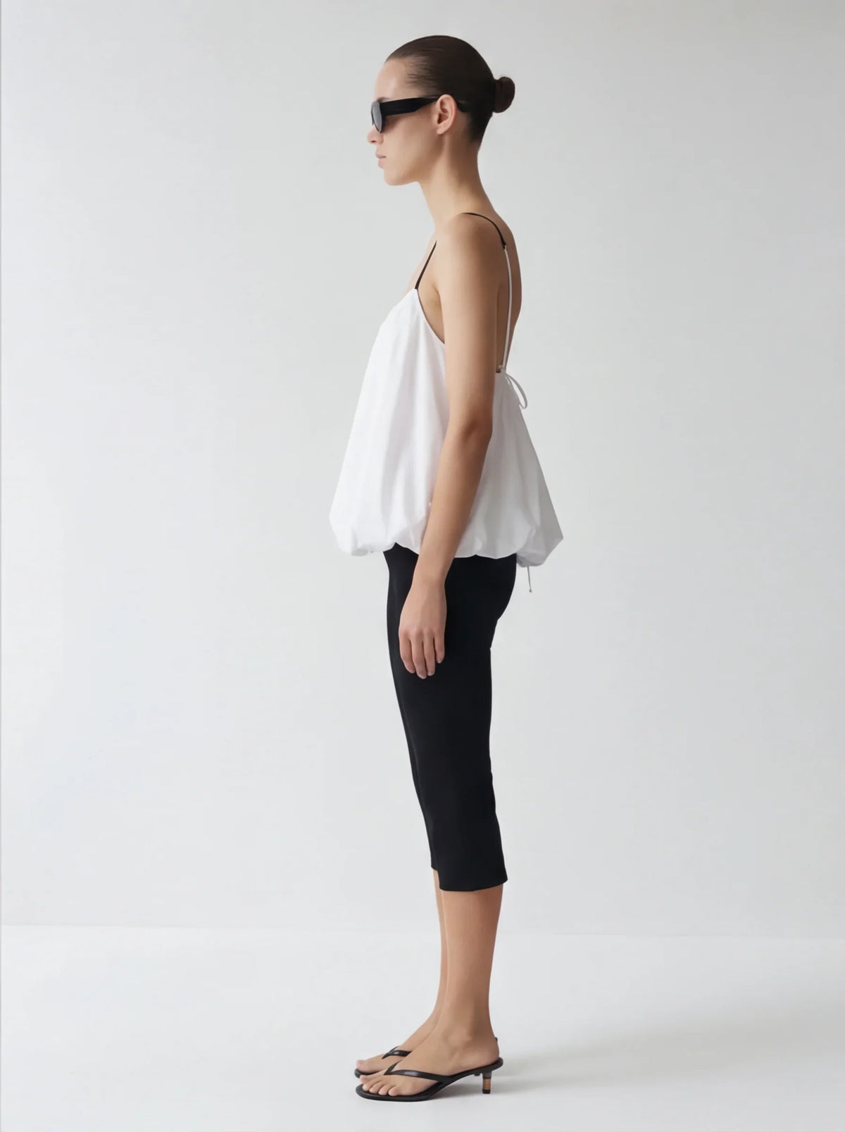 LAYERPLAN | Veya Bubble Hem Open-Back Top