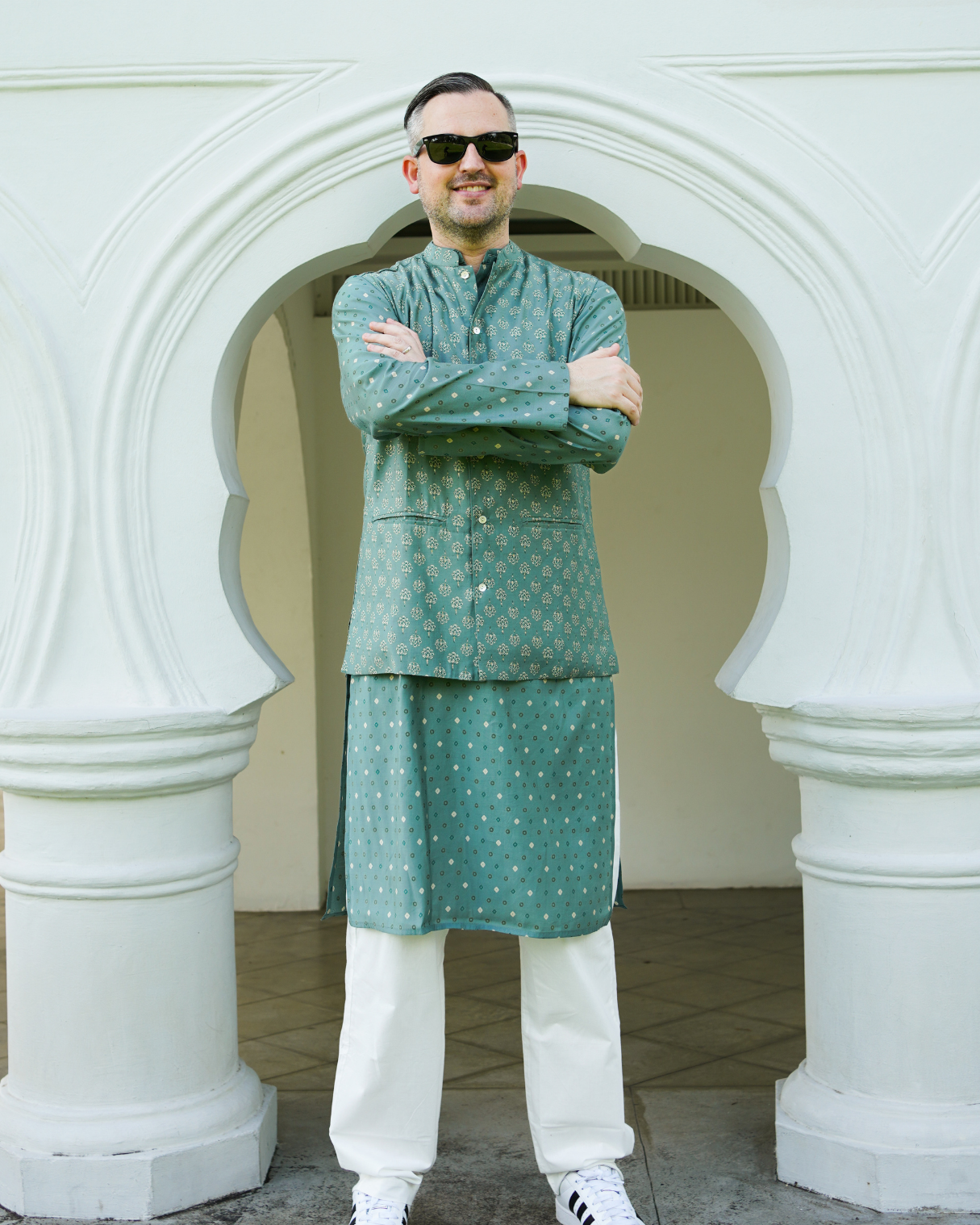 NIMBU | Vir Sage Green Men's Kurta Pajama Jacket Set in Muslin Cotton