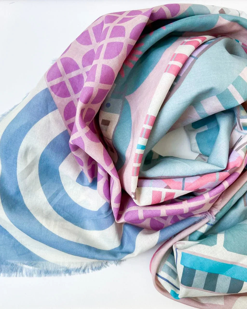 BINARY STYLE | Hip Tiong Bahru 115x115cm Square Scarf