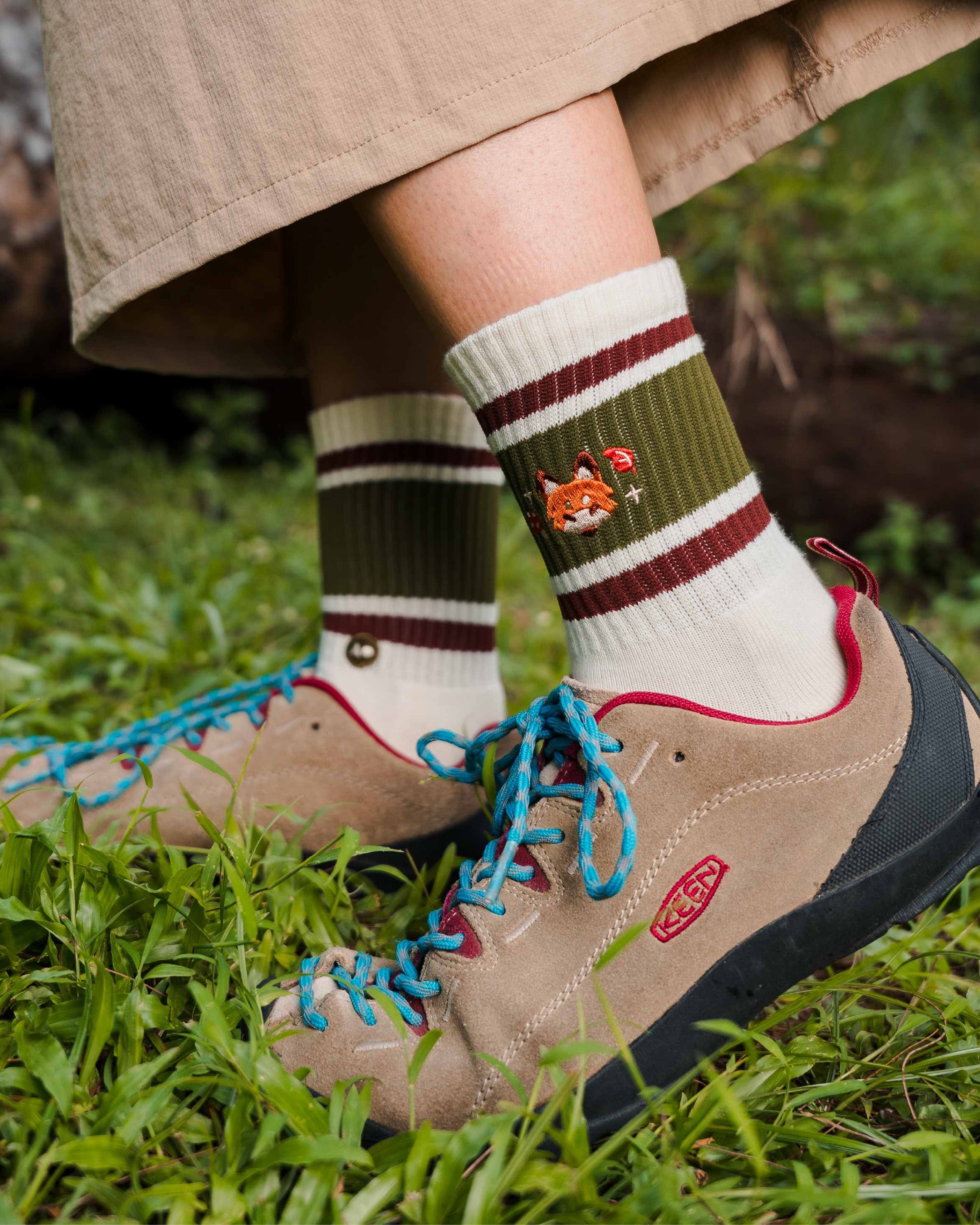 TALKING TOES | Playful Fox Athletic Sock | Cream