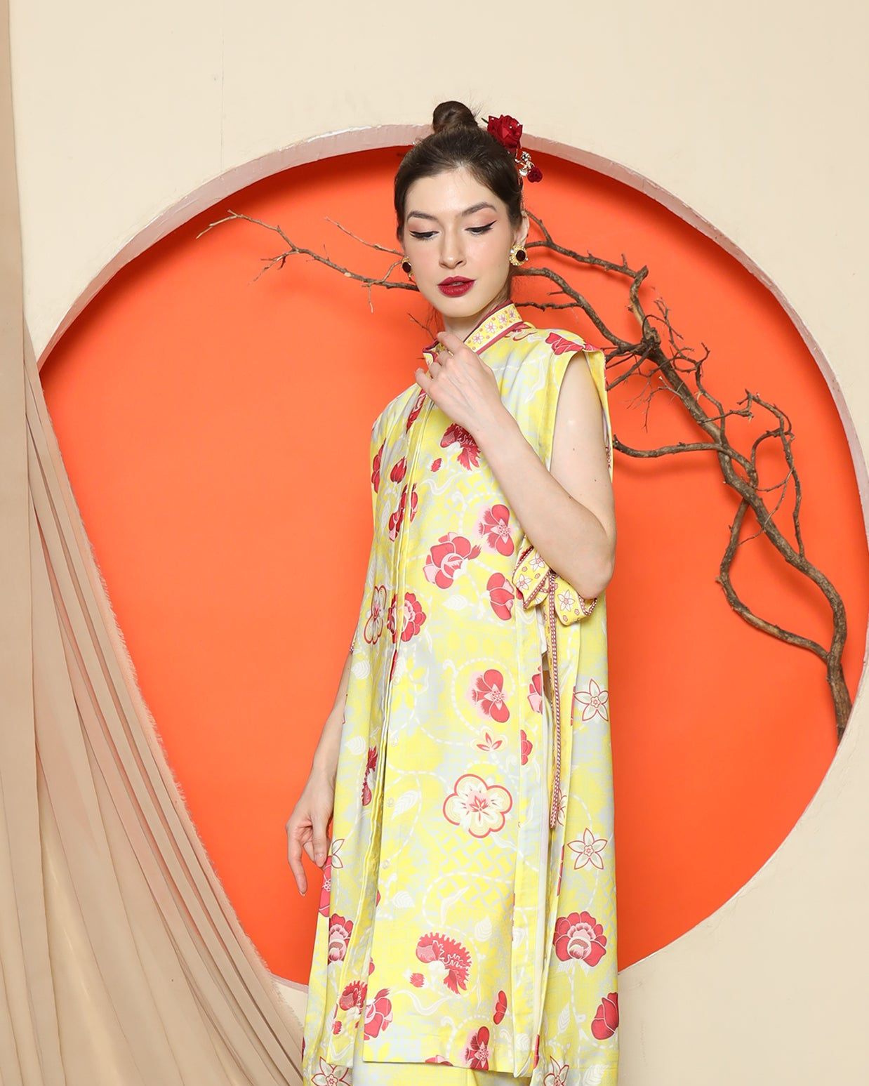 KANZI COLLECTION | Yellow Vest Kimono Jacquard Floral Pant Set