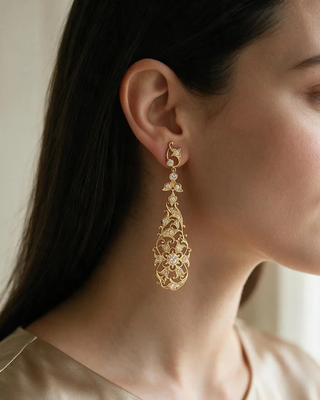 FOUNDATION JEWELLERS | 18K Yellow Gold Natural Diamond Earring - PE101416