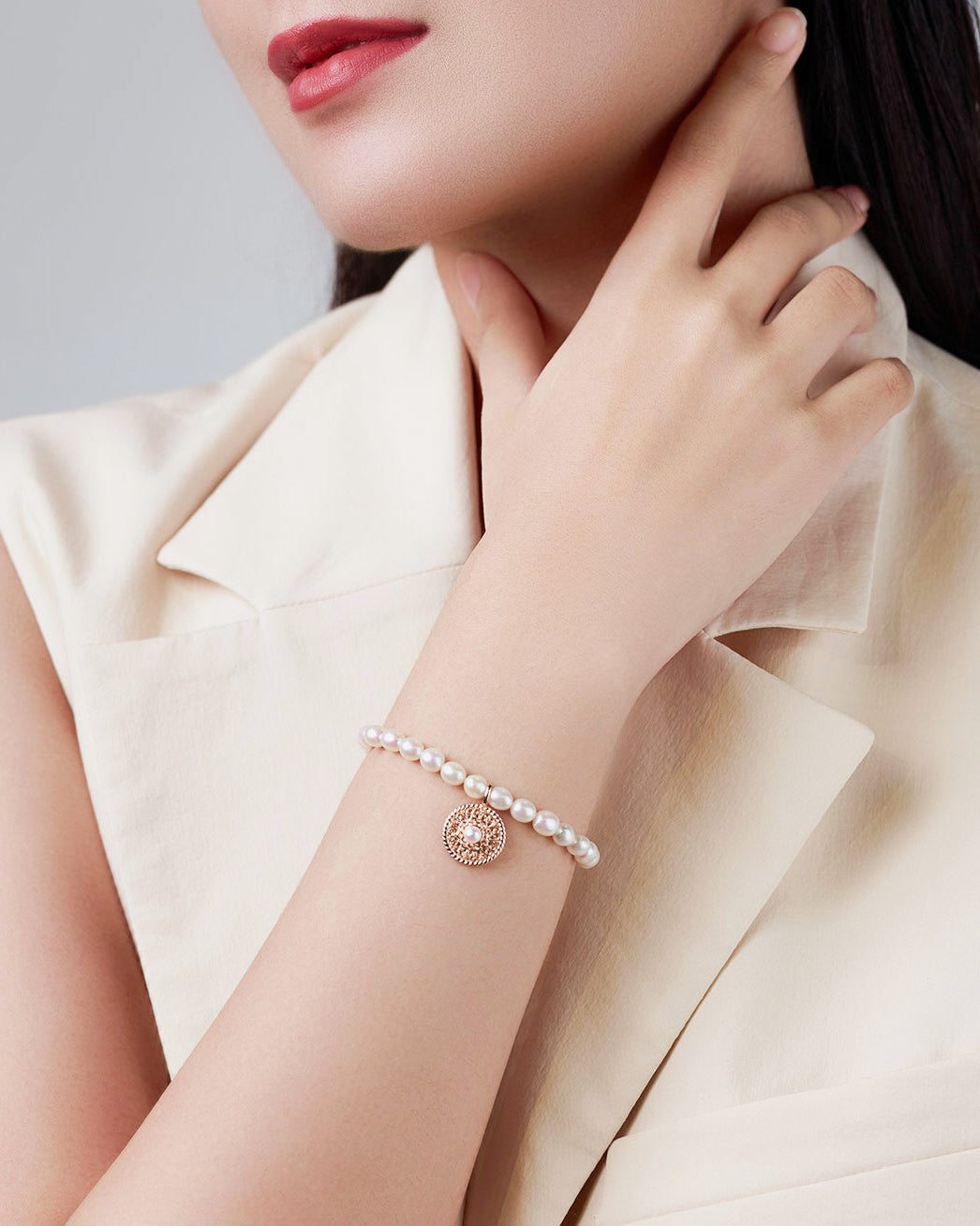 PEARLY LUSTRE | Asian Civilisations Museum Freshwater Pearl Bracelet WB00237 | ACM Collection