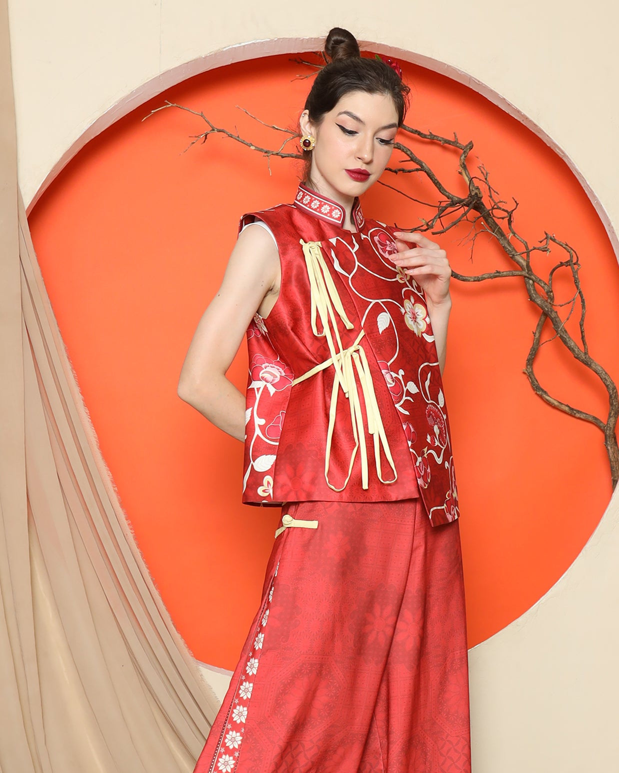 KANZI COLLECTION | Red Cheongsam Floral Vest With Floral Pants Set