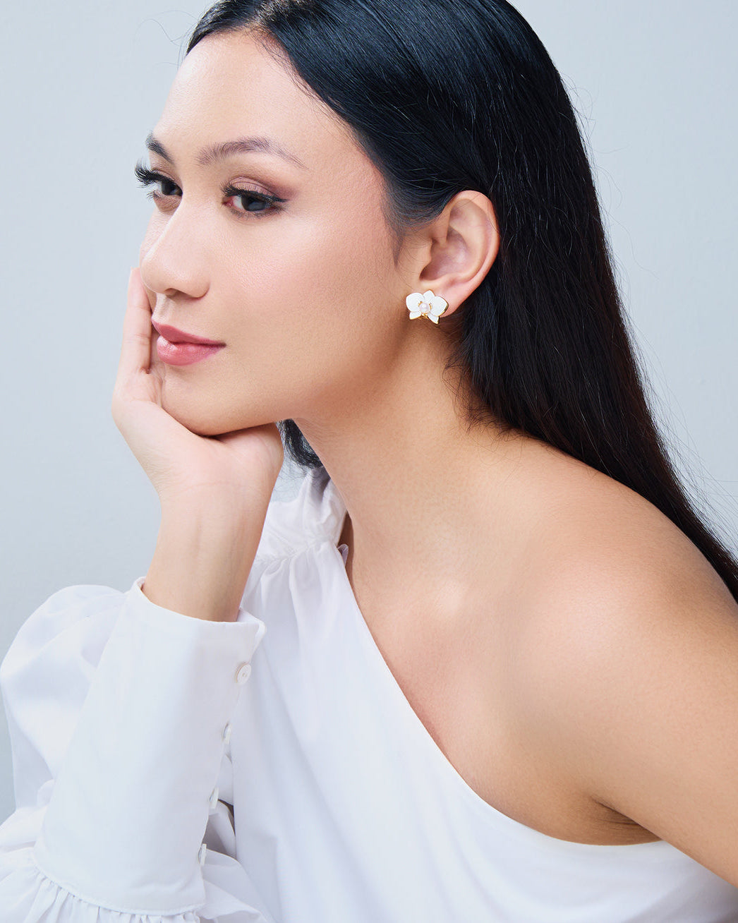 PEARLY LUSTRE | Clip-On Top Grade Freshwater Pearl Earrings WE00832 | ORCHID