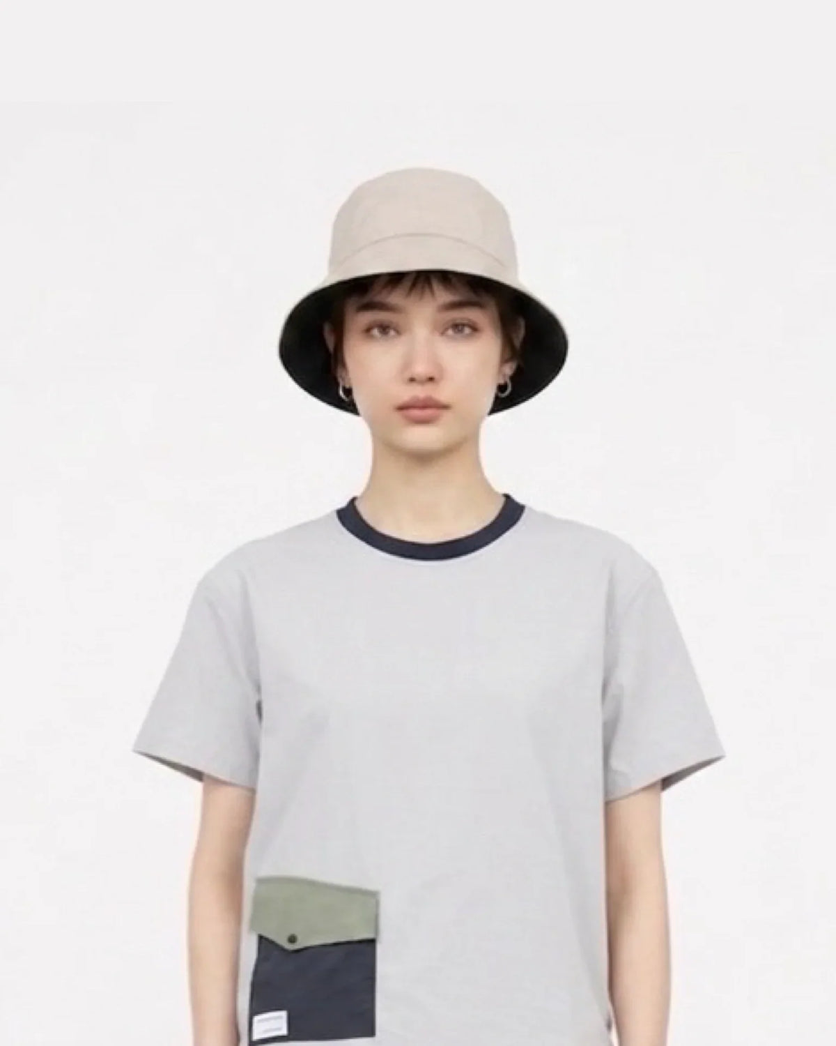 SPARROW GREEN | REI V T-shirt