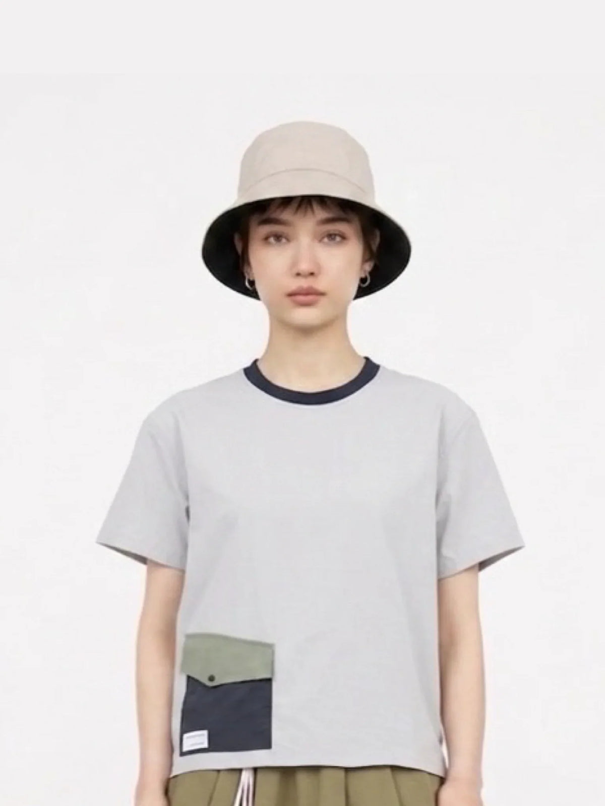 SPARROW GREEN | REI V T-shirt