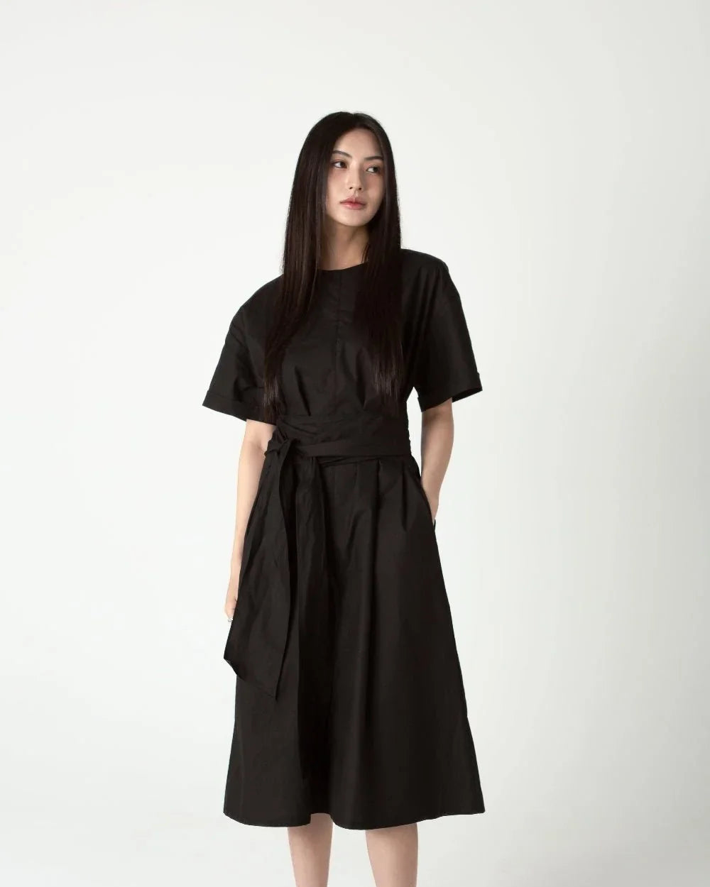 SAERO COLLECTIVE | Wrapline Dress | Black