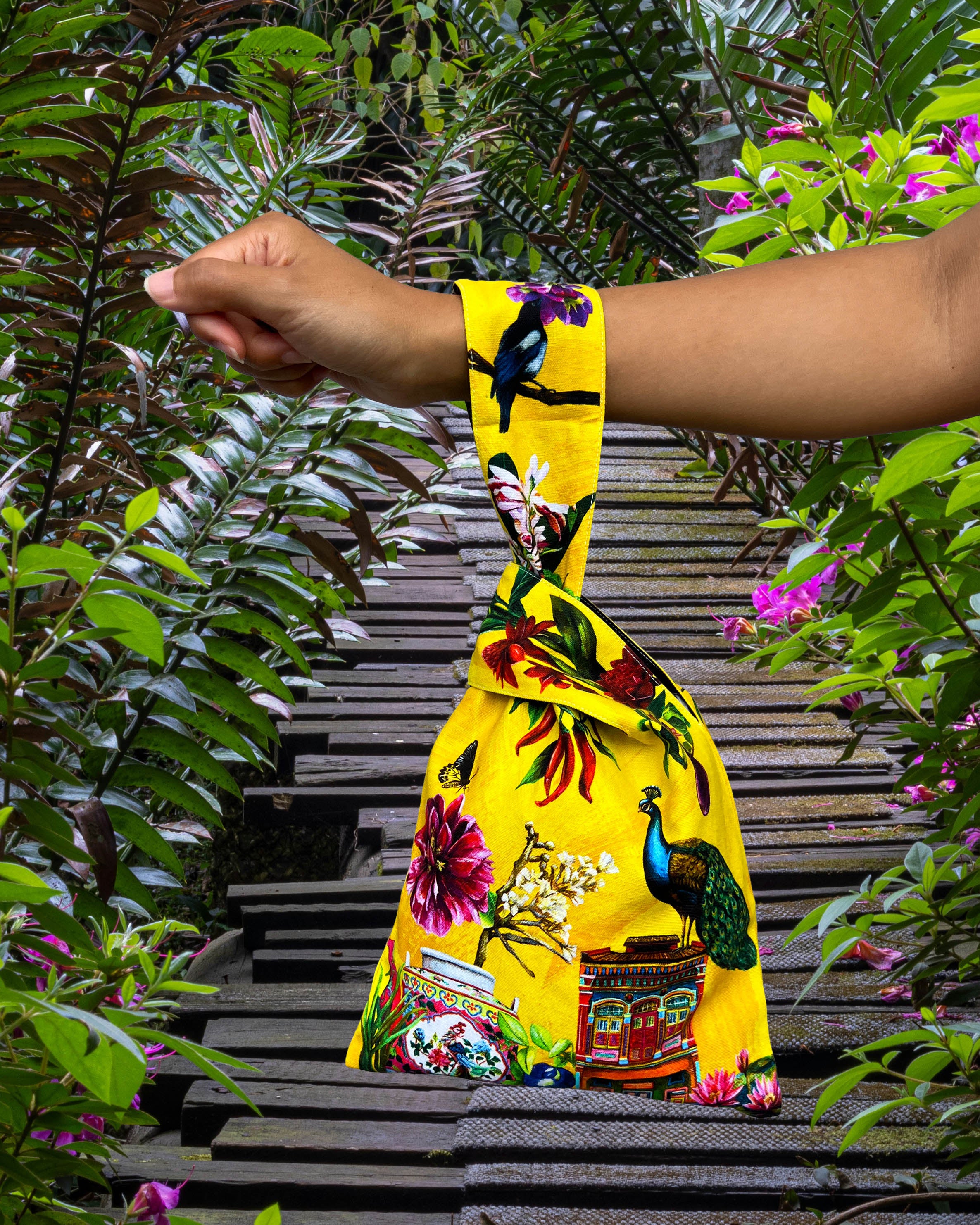 KELLY SER ATELIER | Knot Bag: Peranakan Treasures