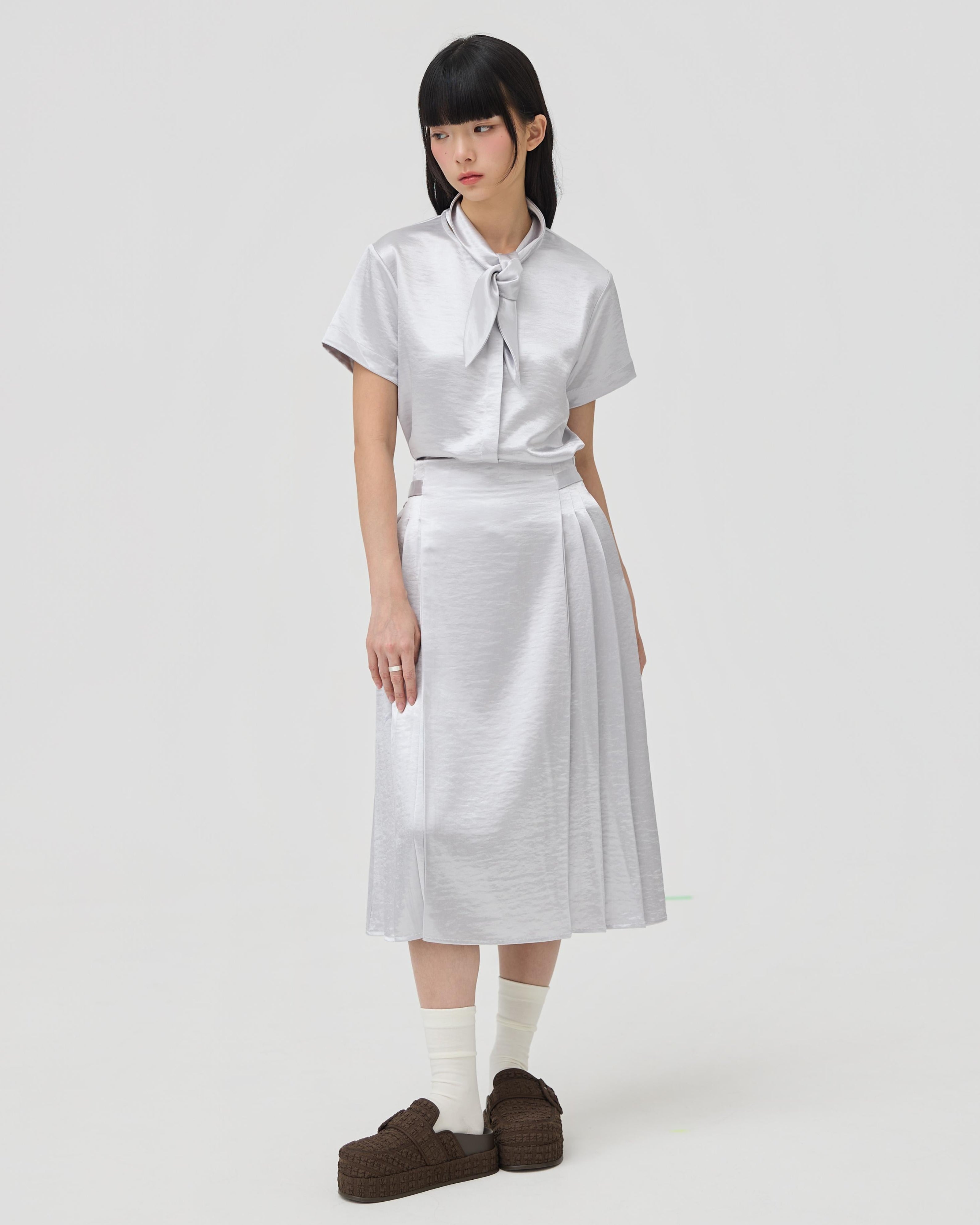 3EIGHTH | Nimai 2-Way Scarf Top In Silver Satin