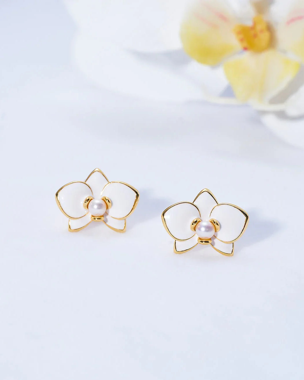 PEARLY LUSTRE | Top Grade Freshwater Pearl Earrings WE00788 | ORCHID