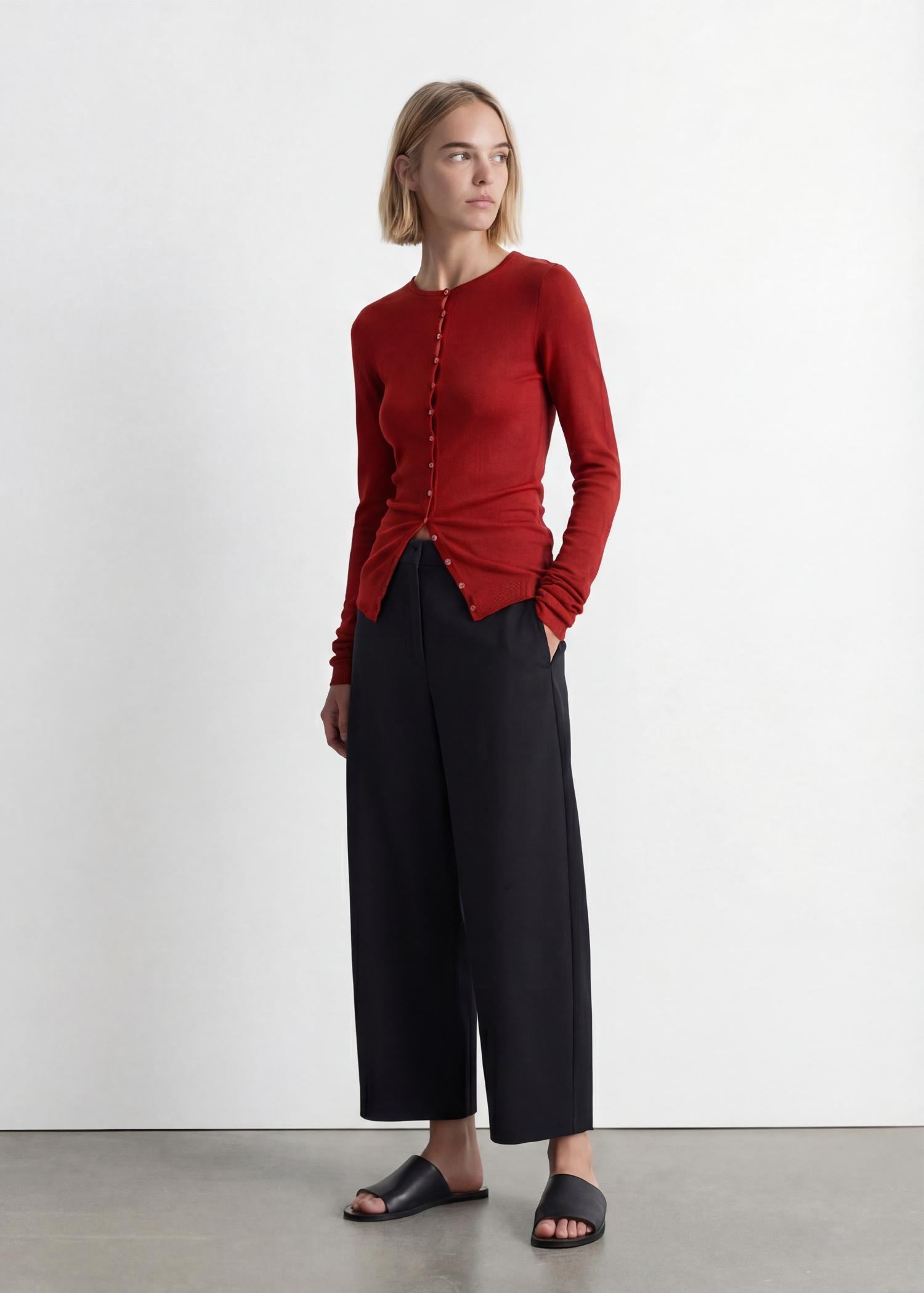 LAYERPLAN | Avie Slim Fit Cardigan