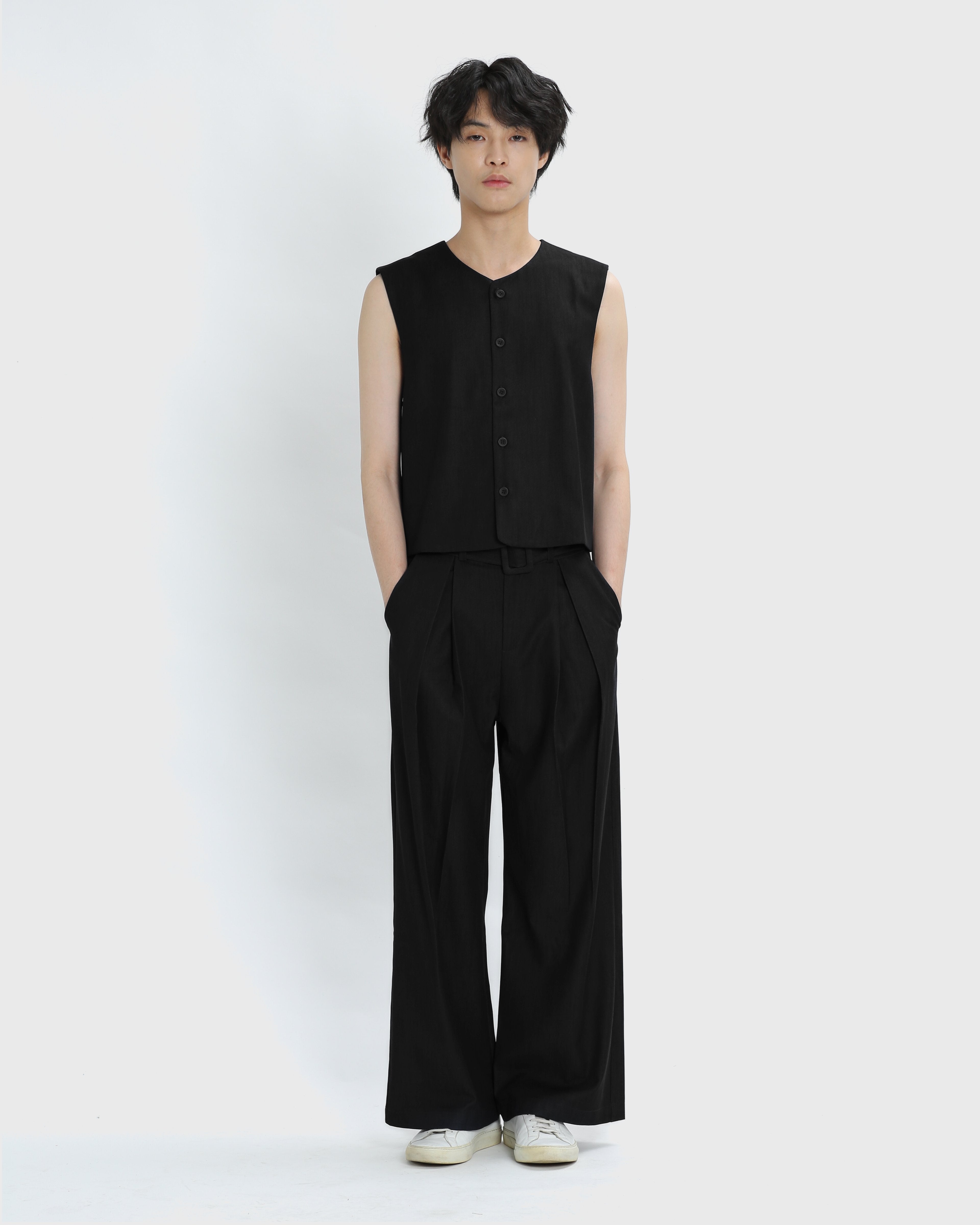 RYMH STUDIO | Cropped Vest 002