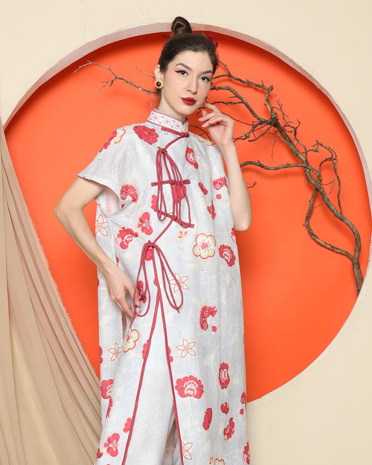 KANZI COLLECTION | Grey Oriental Floral Cheongsam