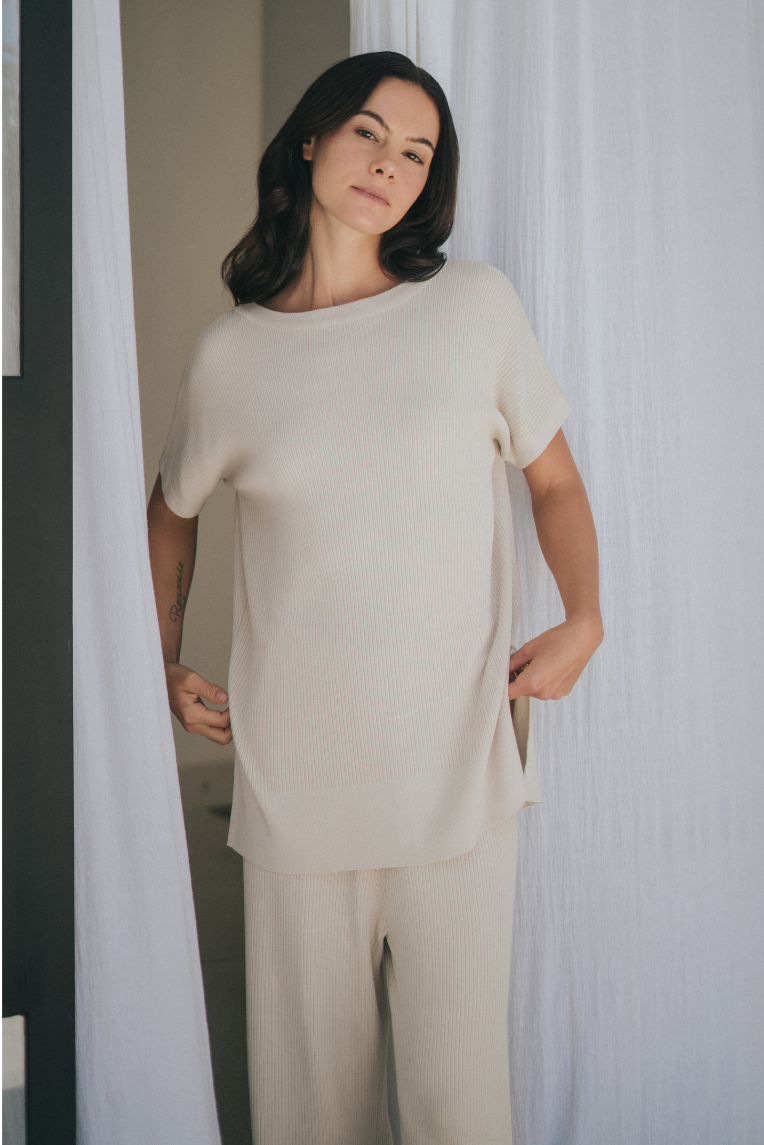 OLIVE BASICS | Eve Button-Down Knit Tee