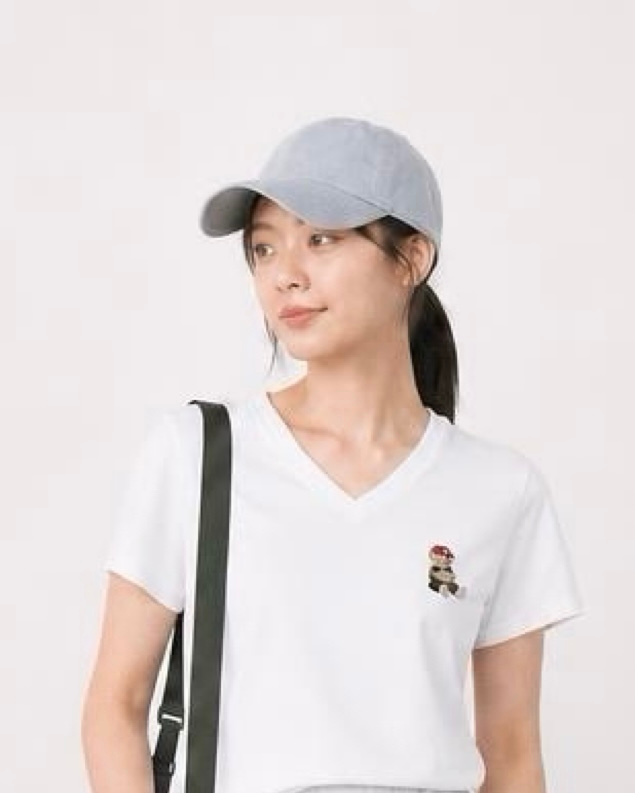 SPARROW GREEN | VIN V-Neck Tee