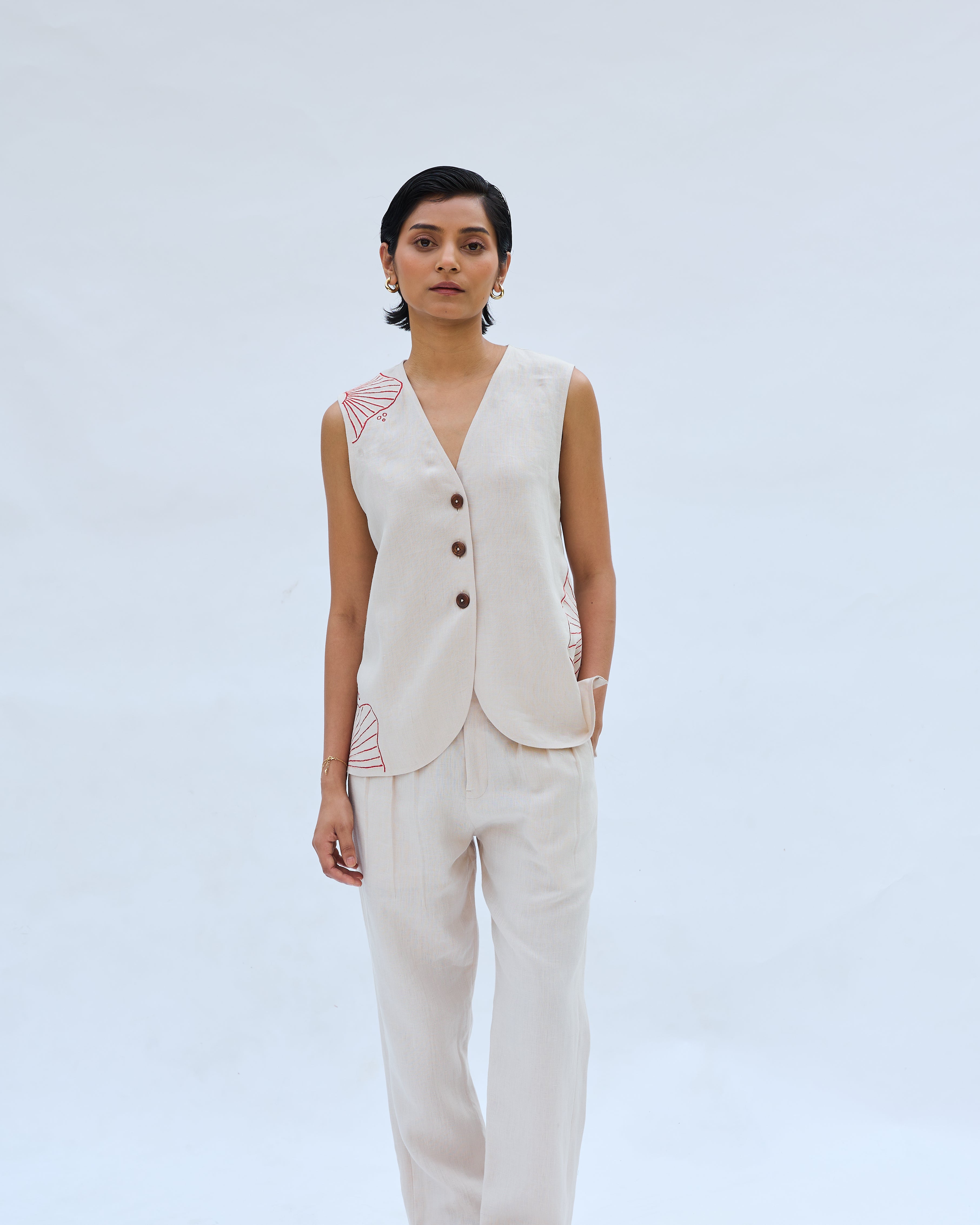 SUI | The Misty Linen Waist Coat
