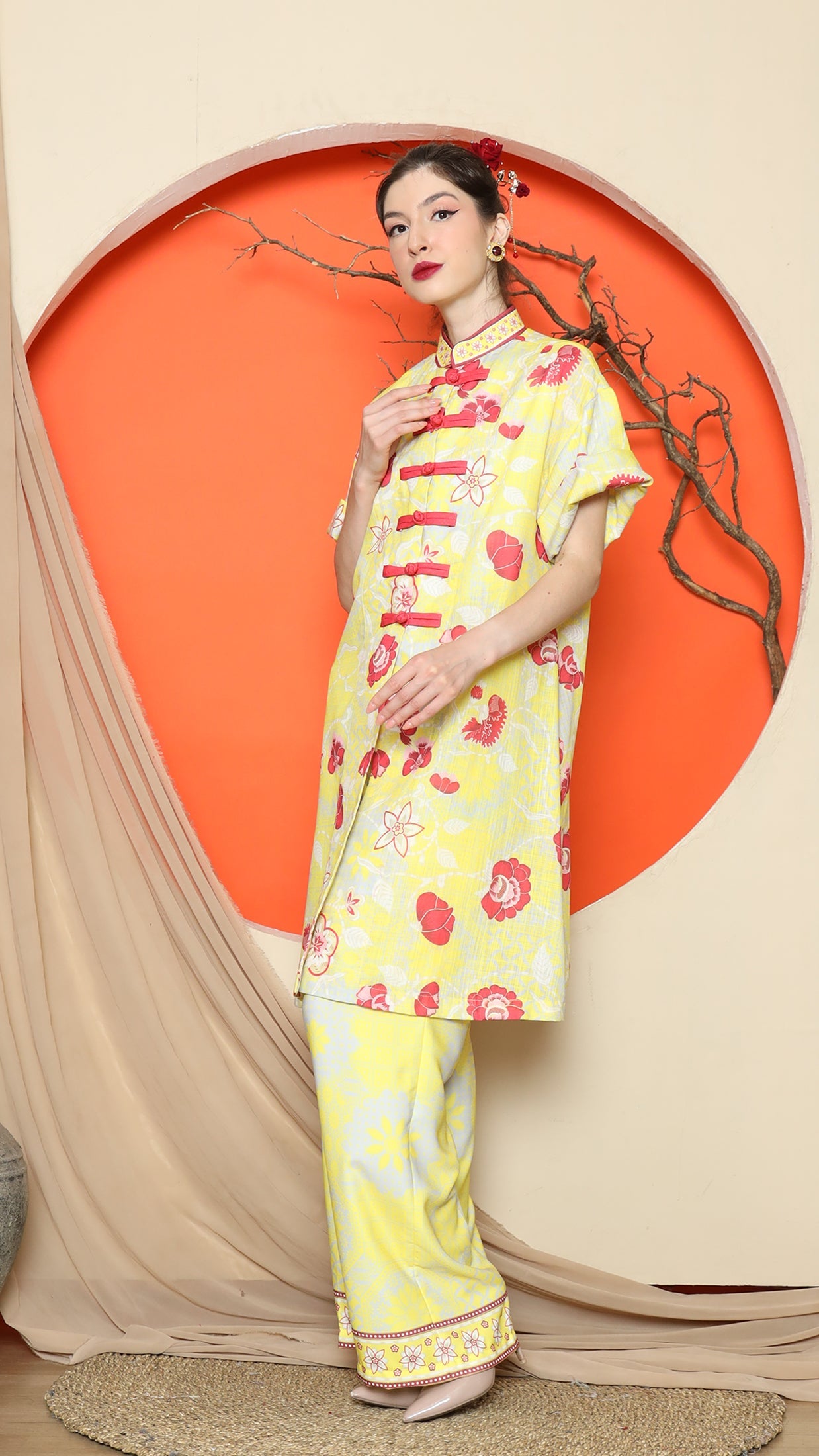 KANZI COLLECTION | Yellow Floral Cheongsam Pant Set