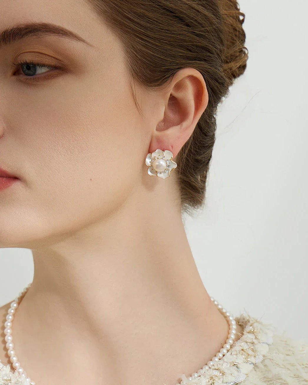PEARLY LUSTRE | Top Grade Freshwater Pearl Earrings WE00801 | ORCHID