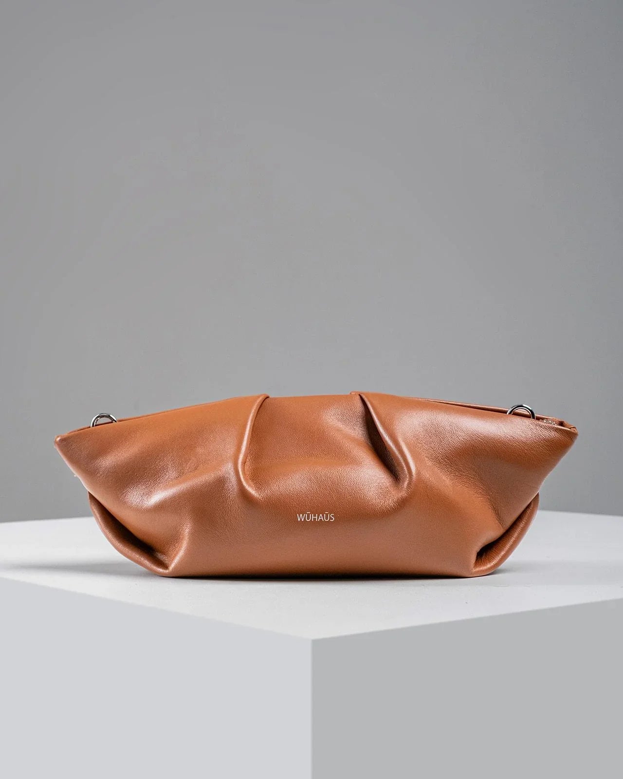 WU HAUS | Mori Leather Clucth