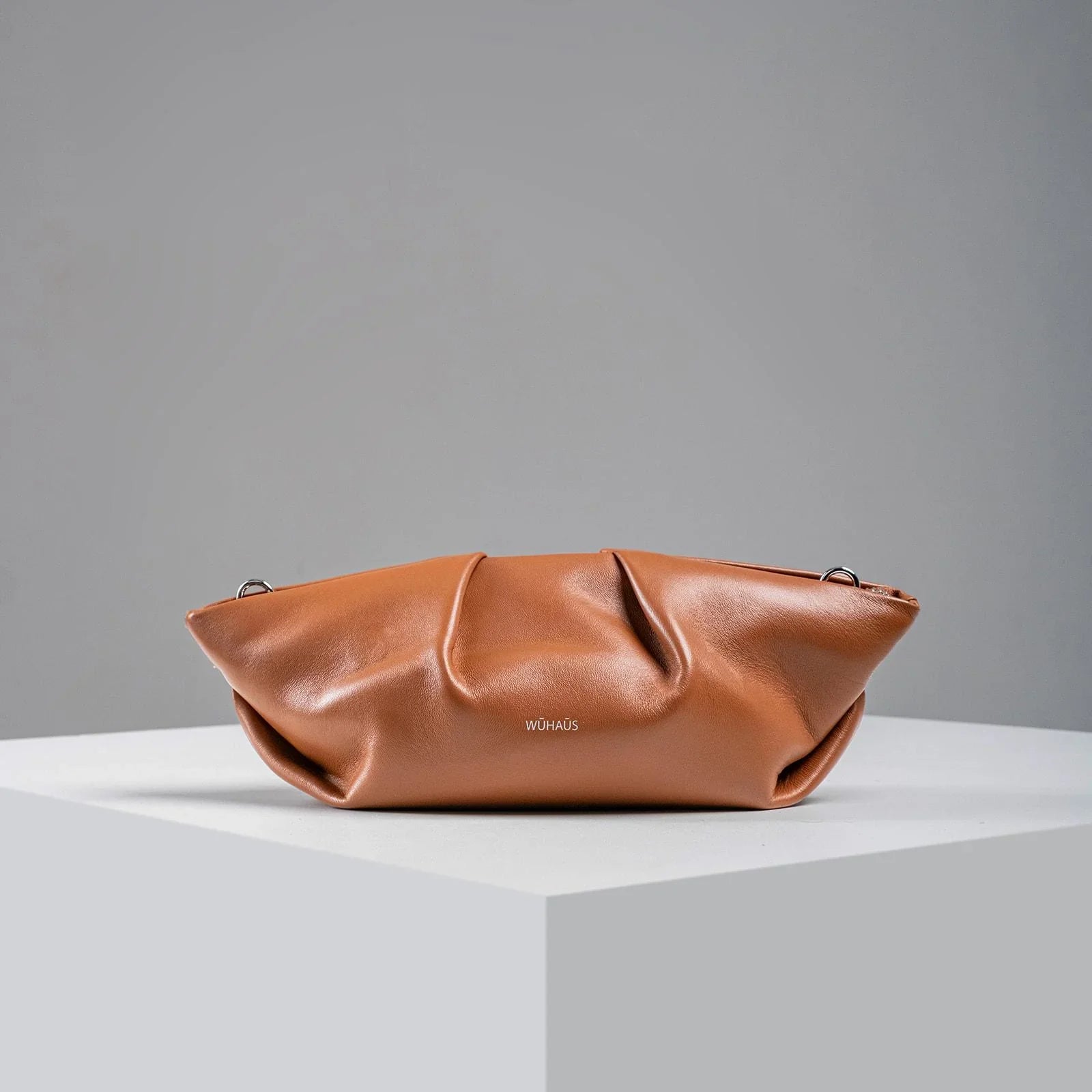 WU HAUS | Mori Leather Clucth