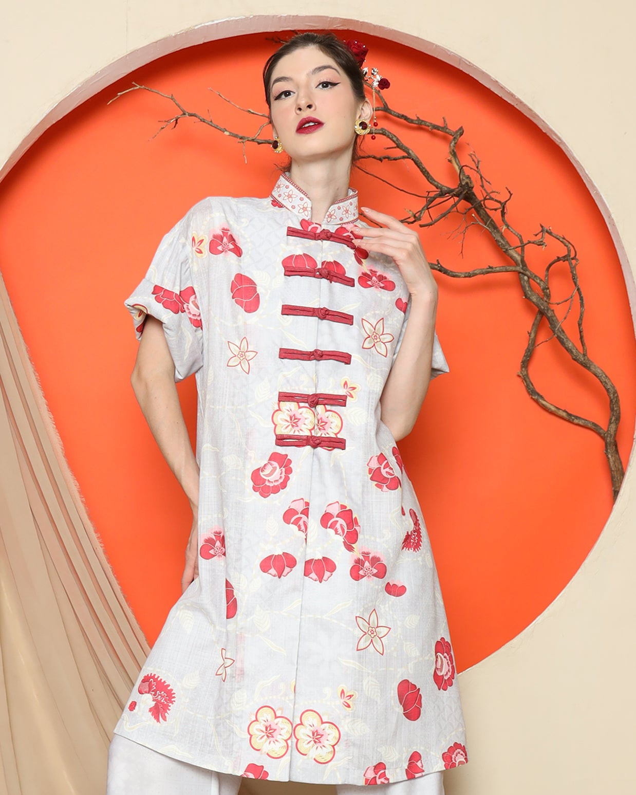 KANZI COLLECTION | Grey Floral Cheongsam Pant Set