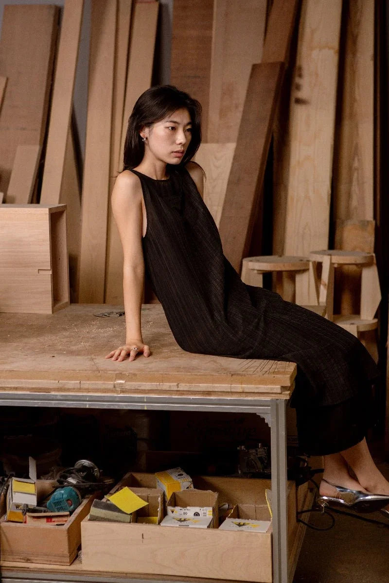 SAERO COLLECTIVE | Mok Textured Dress | Black