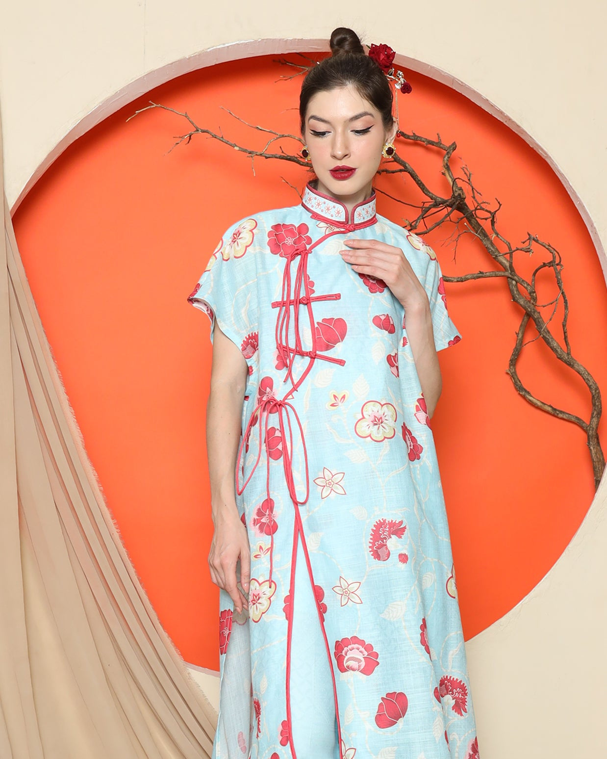KANZI COLLECTION | Blue Oriental Floral Cheongsam Pant Set