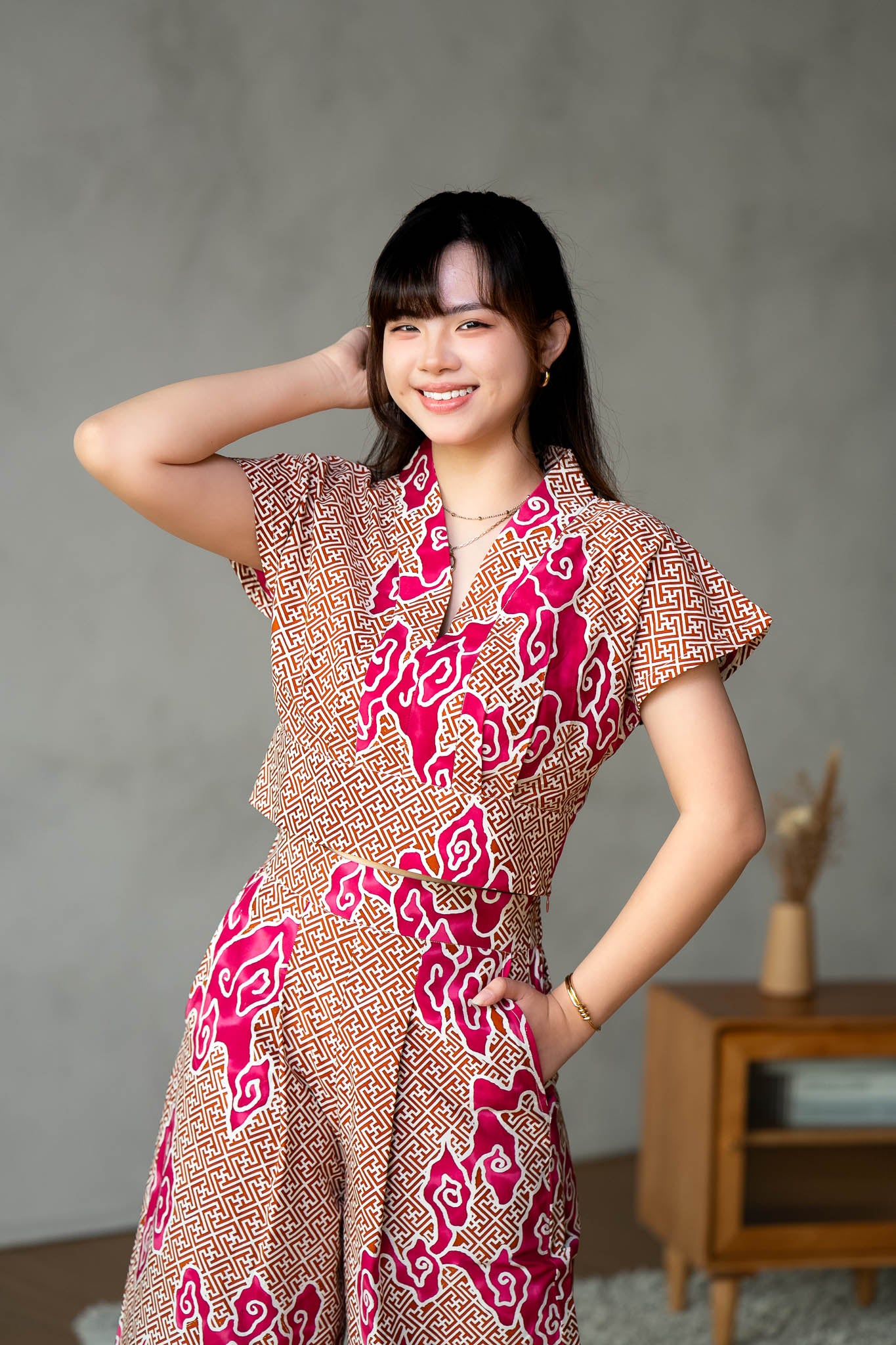 STUDIO GYPSIED | Batik Banded Crop Top In Tumbuh Pink