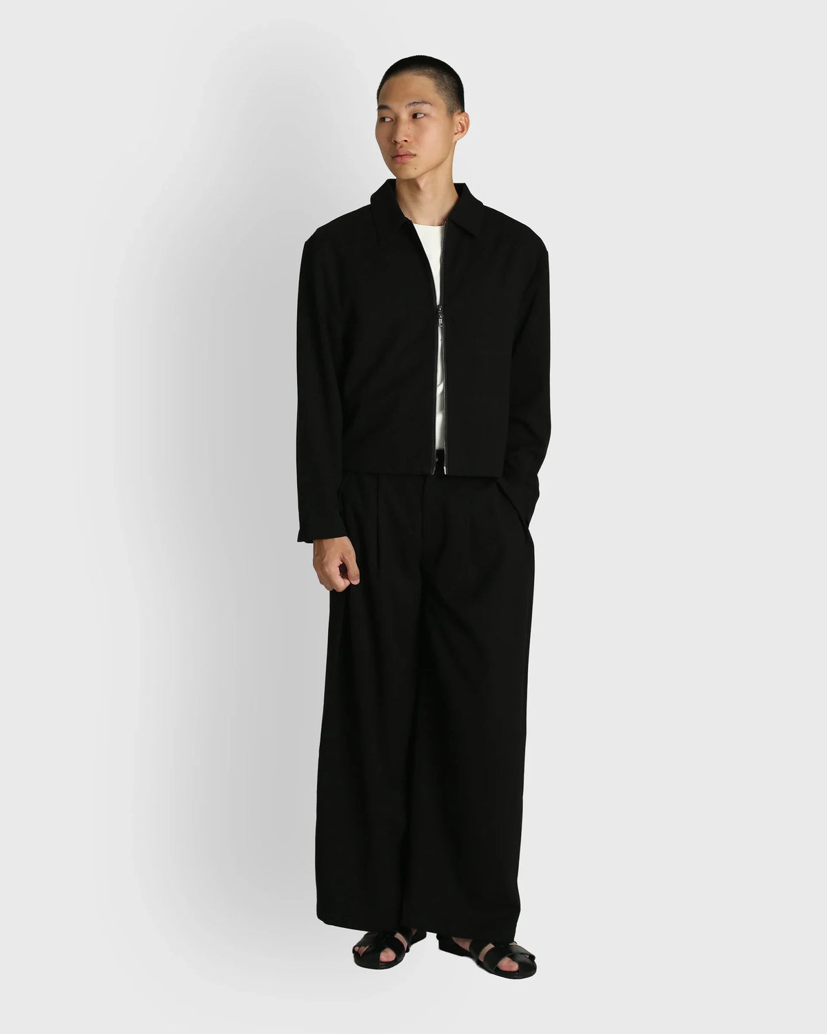 RYMH STUDIO | Wide-Leg Pleated Trousers 003