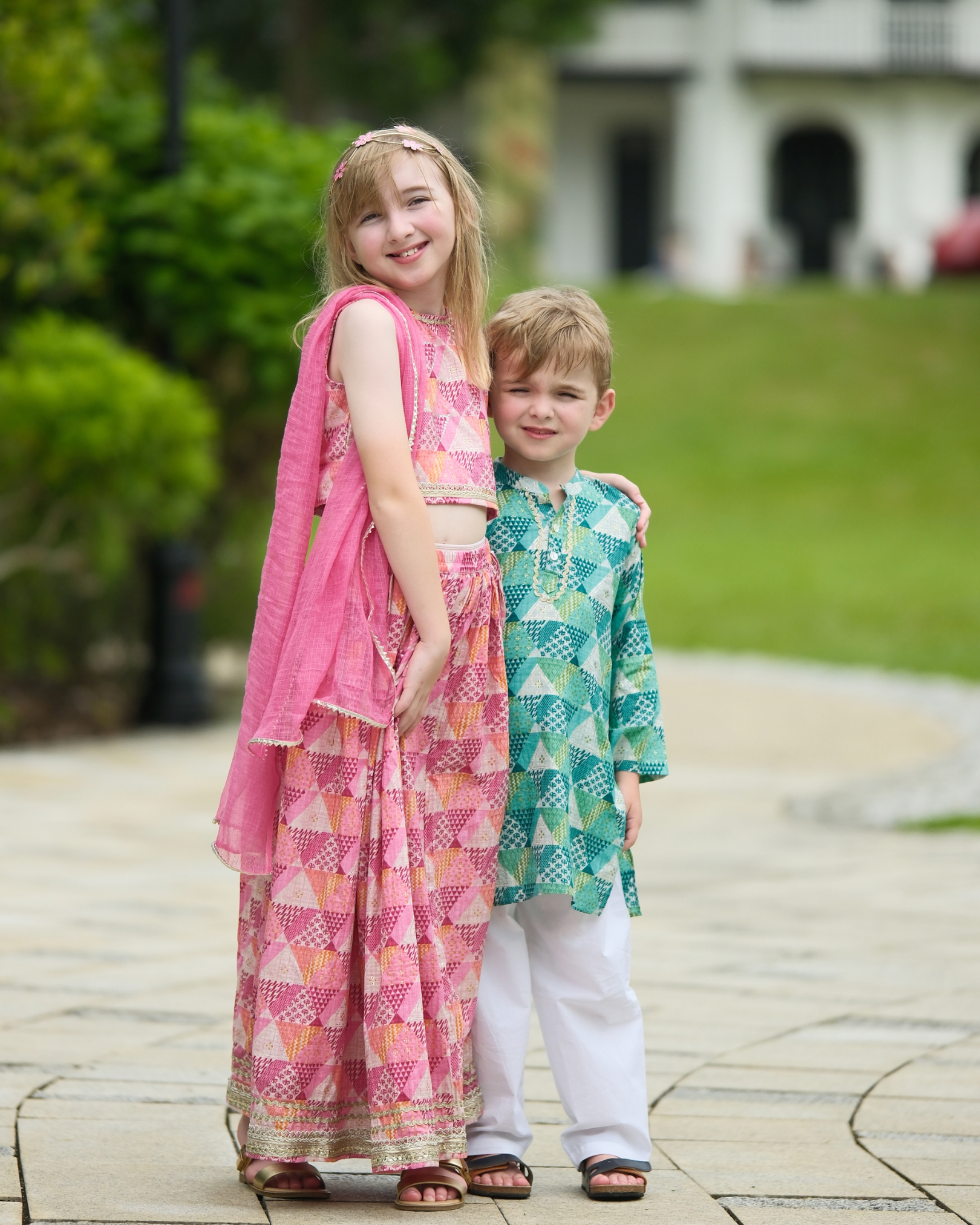 NIMBU | Mehak Pink Girls Sleeveless Sequinned Lehenga Set With Dupatta In Cotton