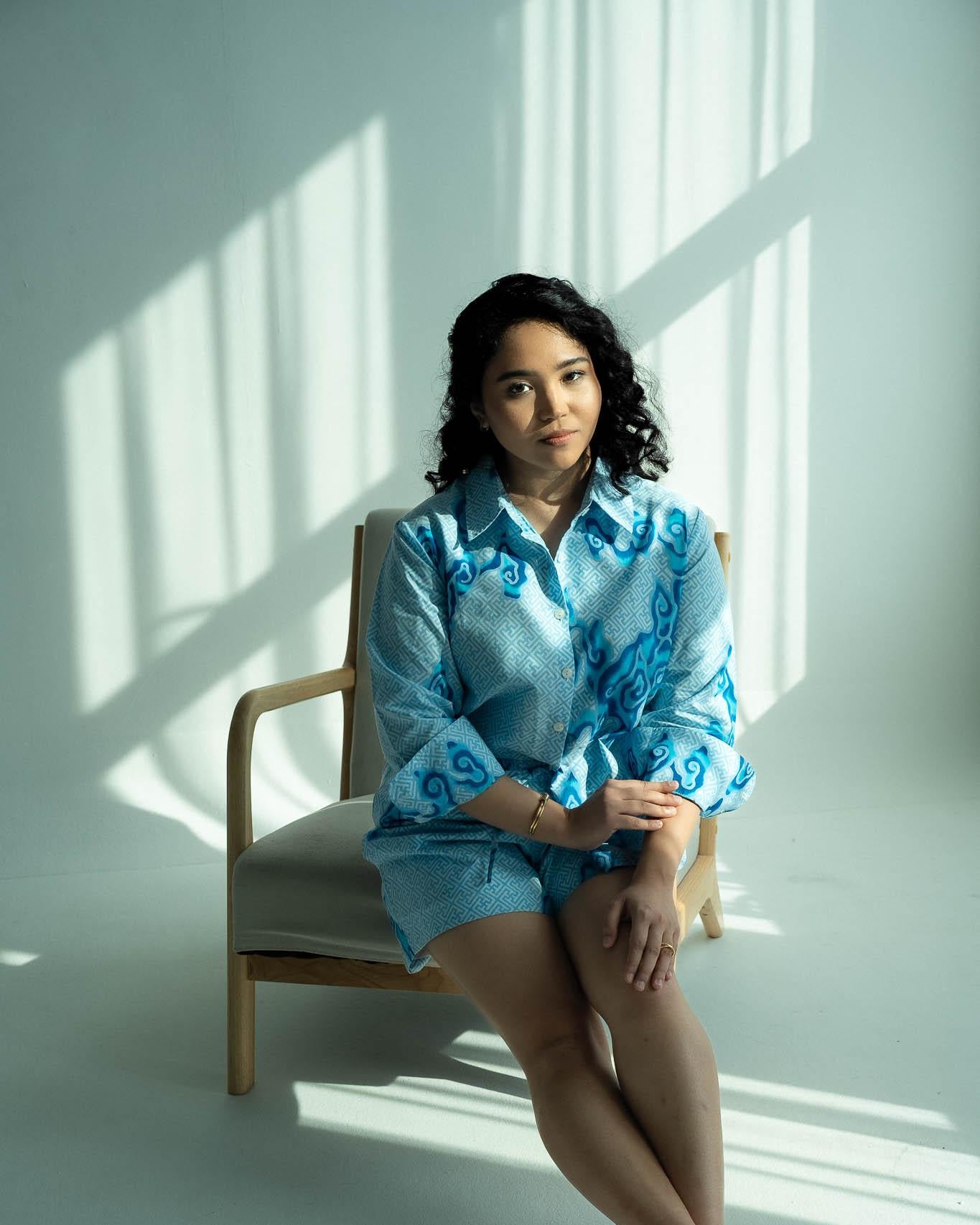 STUDIO GYPSIED | Batik Studio Shirt In Tumbuh Porcelain