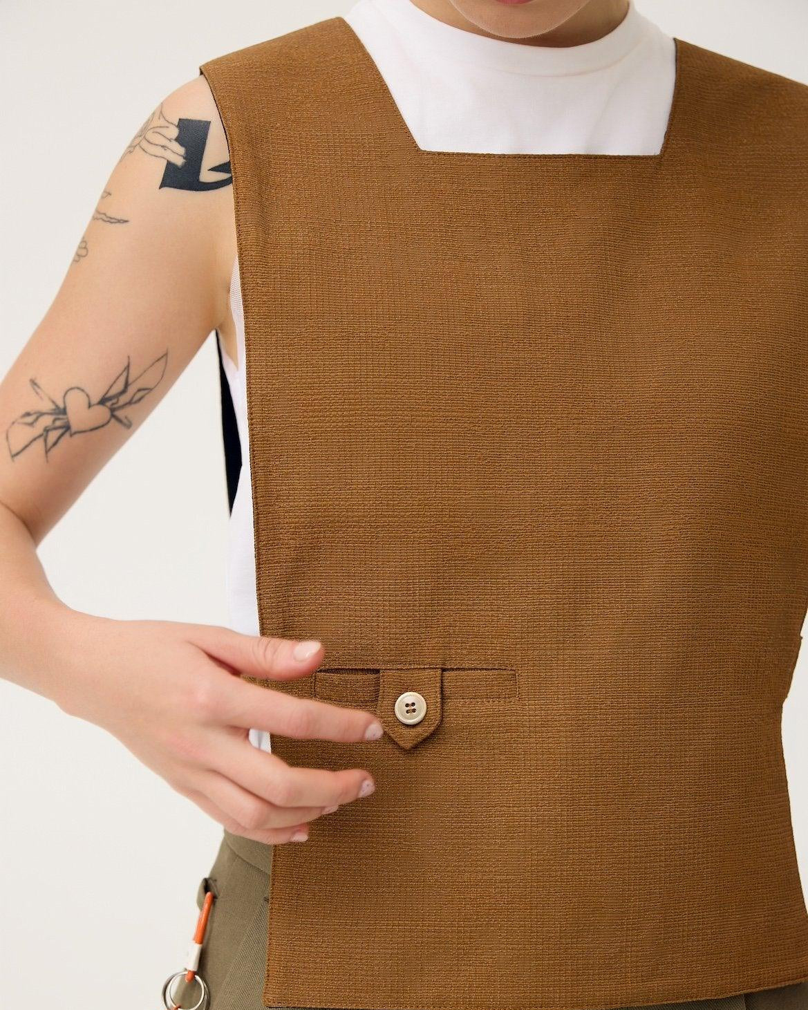 3EIGHTH | GYAKU 2-Way Reversible Vest in Black & Caramel