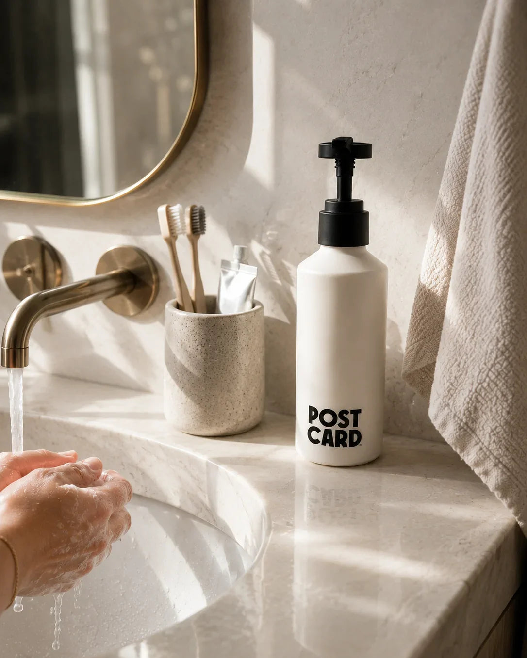 POSTCARD | Coconut Beach Hand & Body Wash