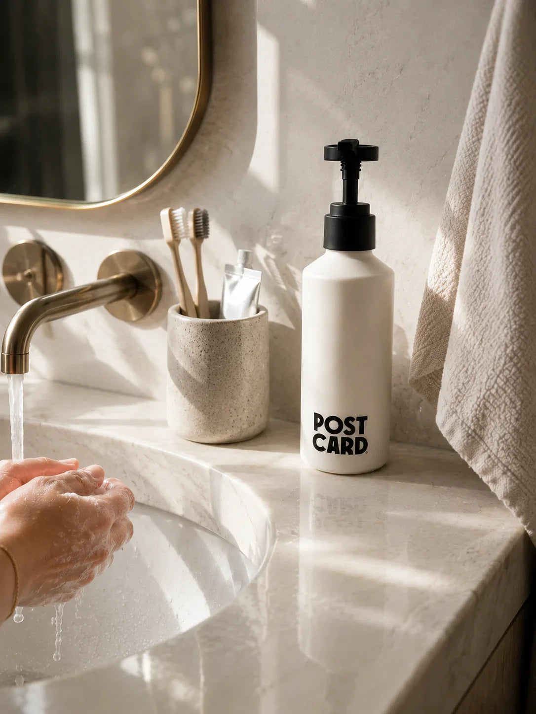 POSTCARD | Coconut Beach Hand & Body Wash