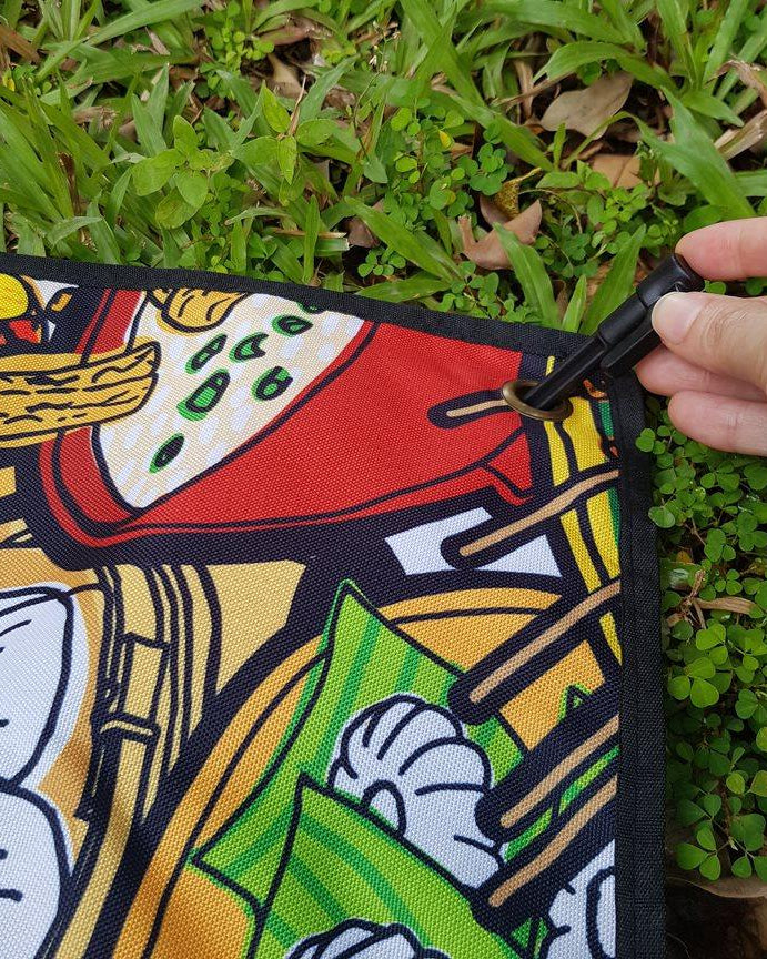 THE ART FACULTY | Picnic Mat With Pegs