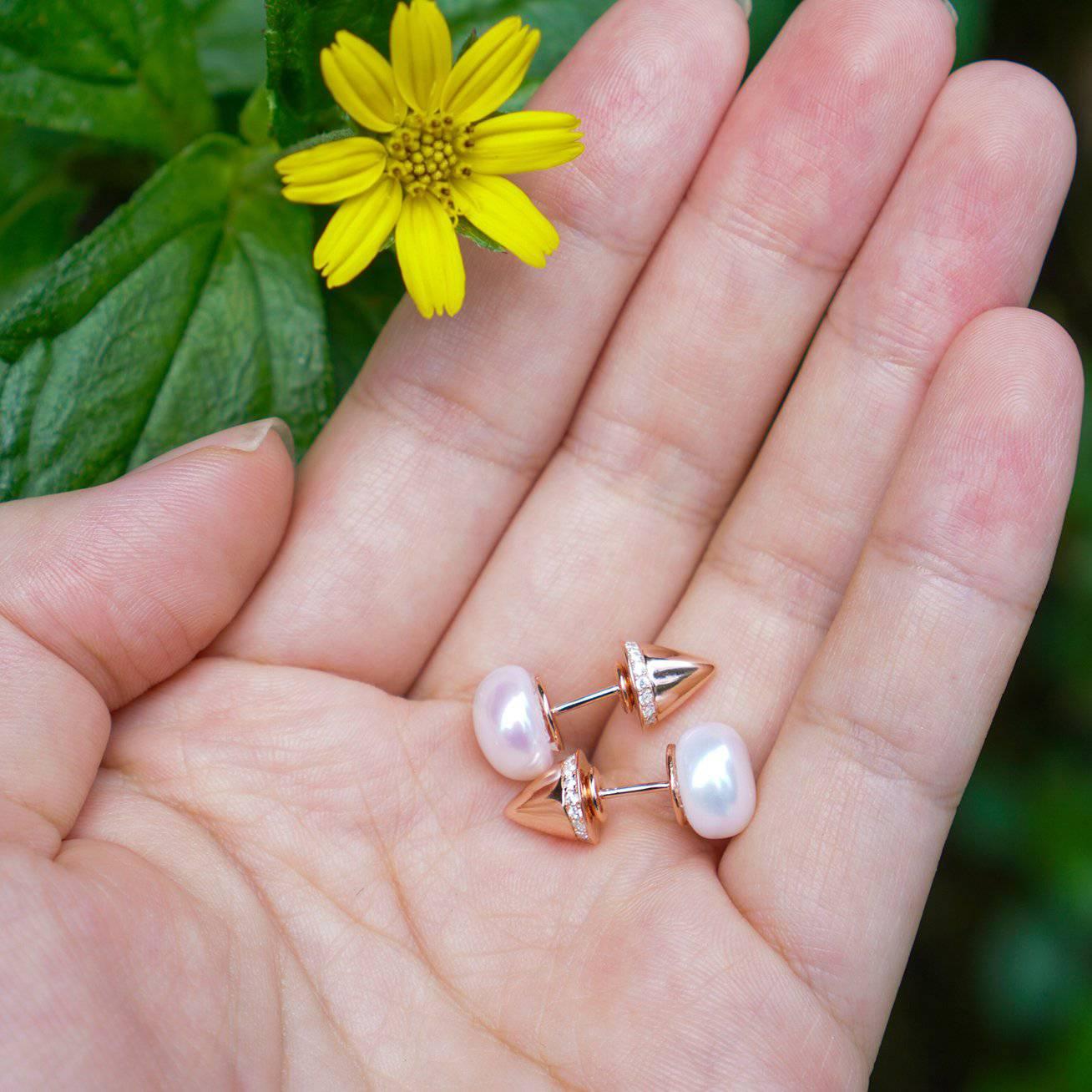 PEARLY LUSTRE | Asian Civilisations Museum Freshwater Pearl Earrings WE00052 | ACM Collection