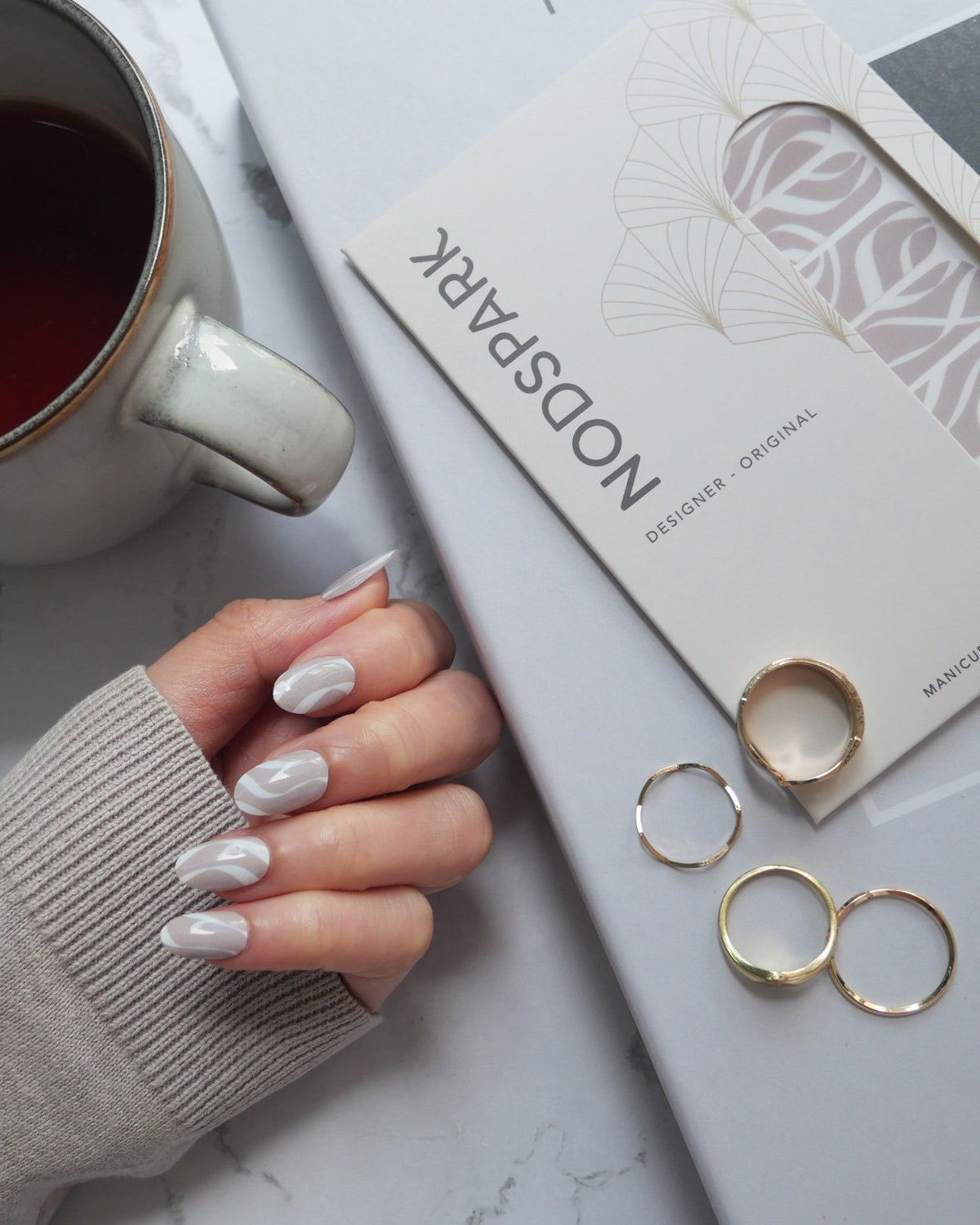 NODSPARK | Casey's Swirls Nail Wrap Manicure