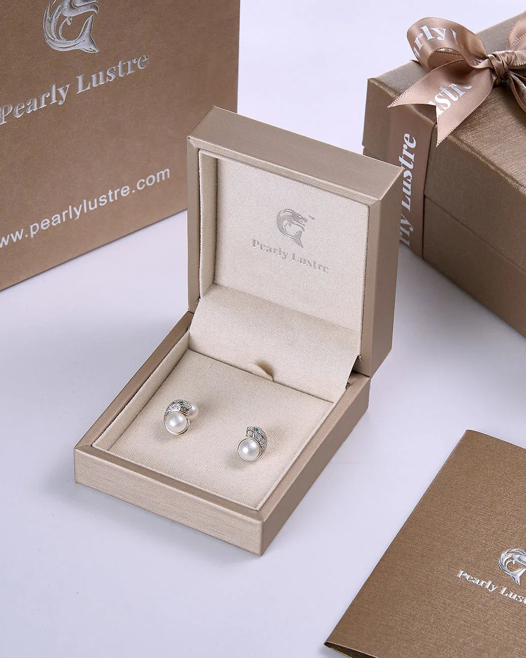PEARLY LUSTRE | Leopard Freshwater Pearl Earrings WE00084 | SAFARI