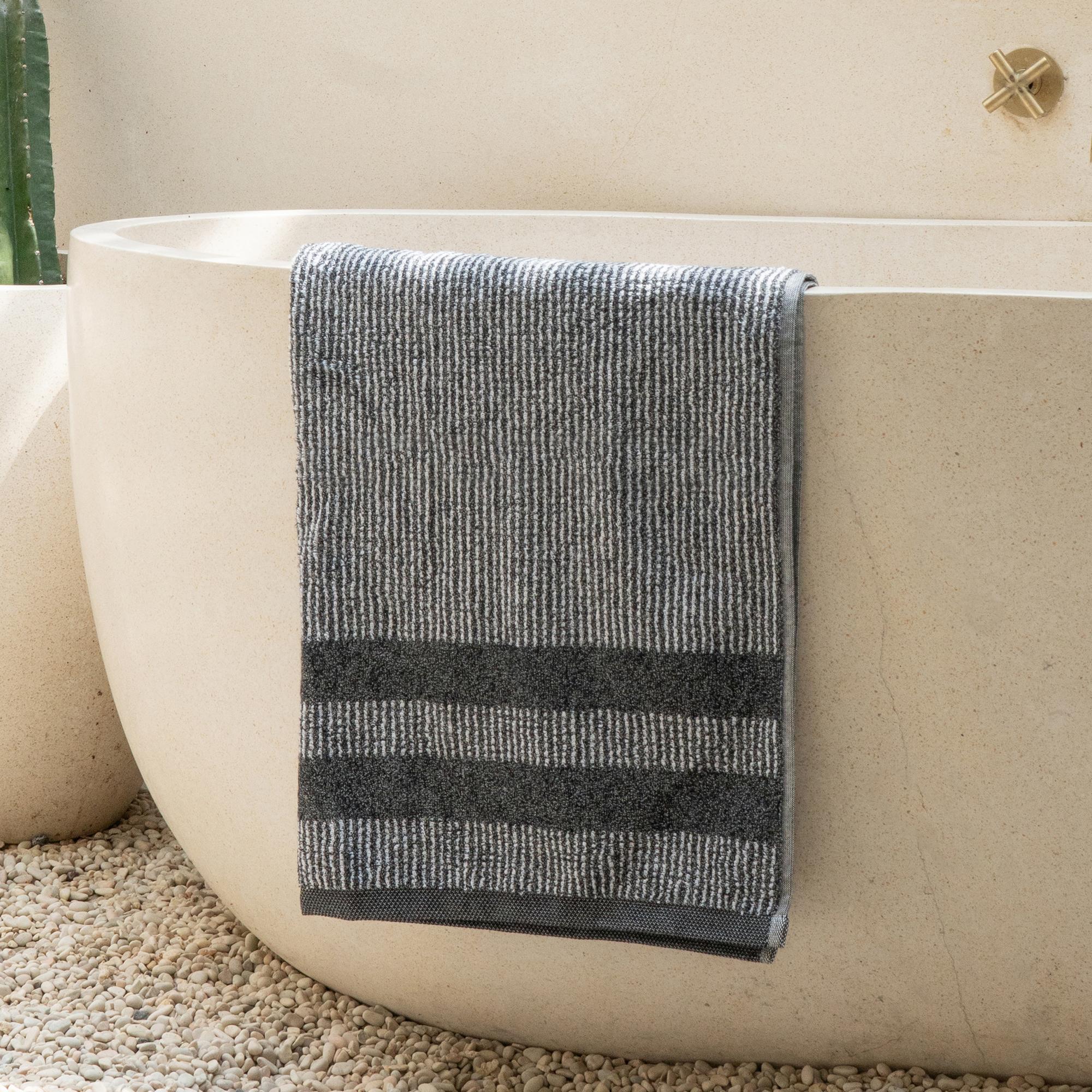 SUNDAY BEDDING | Bamboo Charcoal Bath Towel