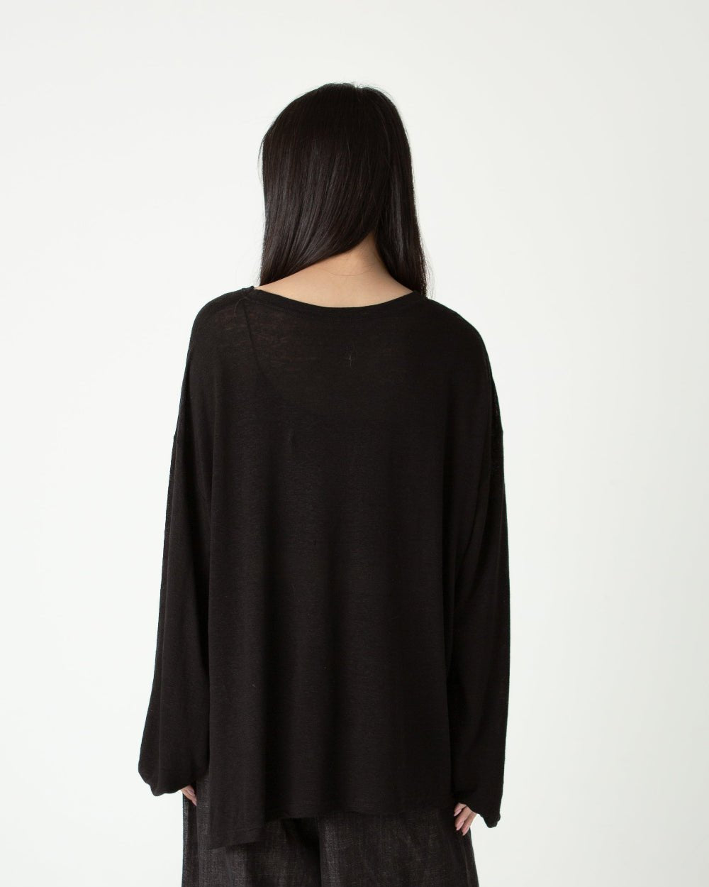 SAERO COLLECTIVE | Myeon Long Sleeve Top | Black