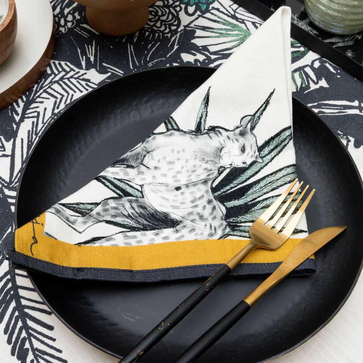MEJA | The Show Of Safari Animal Napkins (Set Of 2)