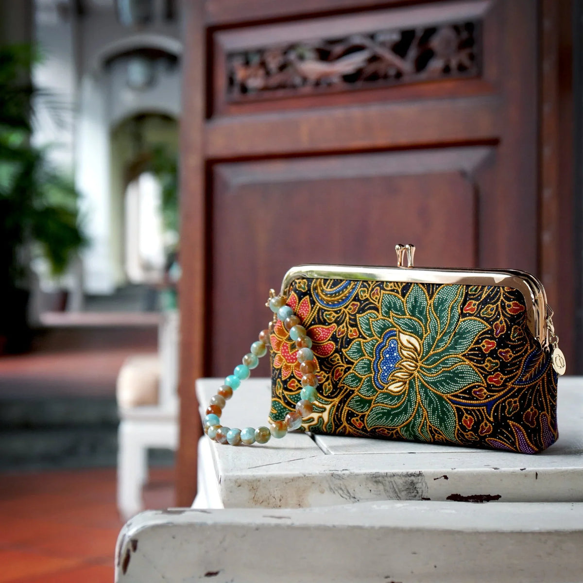 COCOONESE | Wristlet Pouch - Moonlit Garden