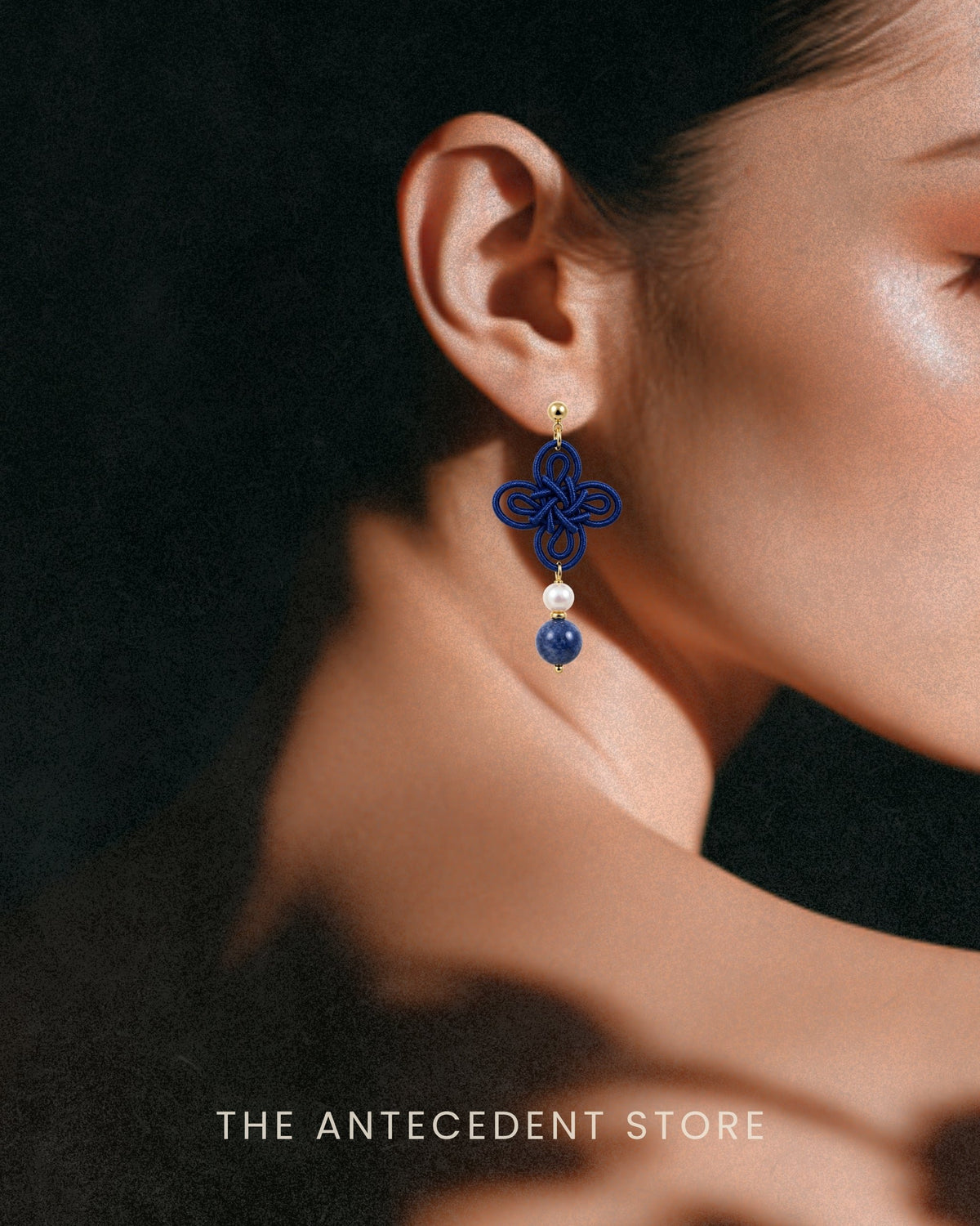 THE ANTECEDENT STORE | 吉祥结 | Statement Auspicious Knot With Kyanite Earrings