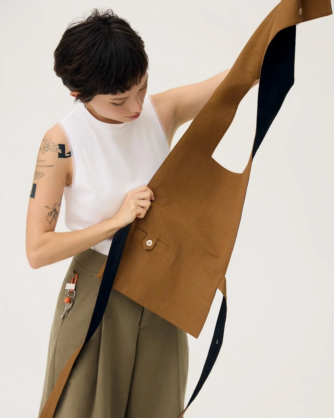3EIGHTH | GYAKU 2-Way Reversible Vest in Black & Caramel